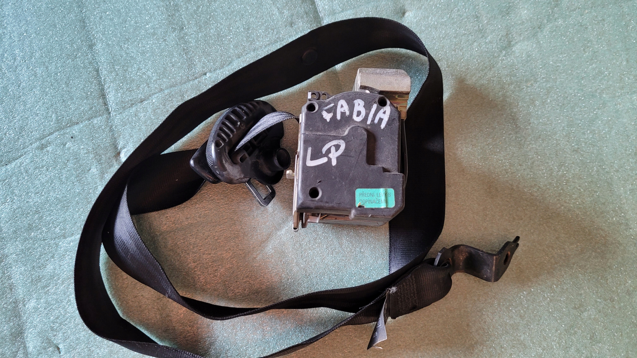 1 - FABIA И РЕМЕНЬ БЕЗОПАСНОСТИ ЛЕВЫЙ ПЕРЕДНИЙ 6Y0857701A