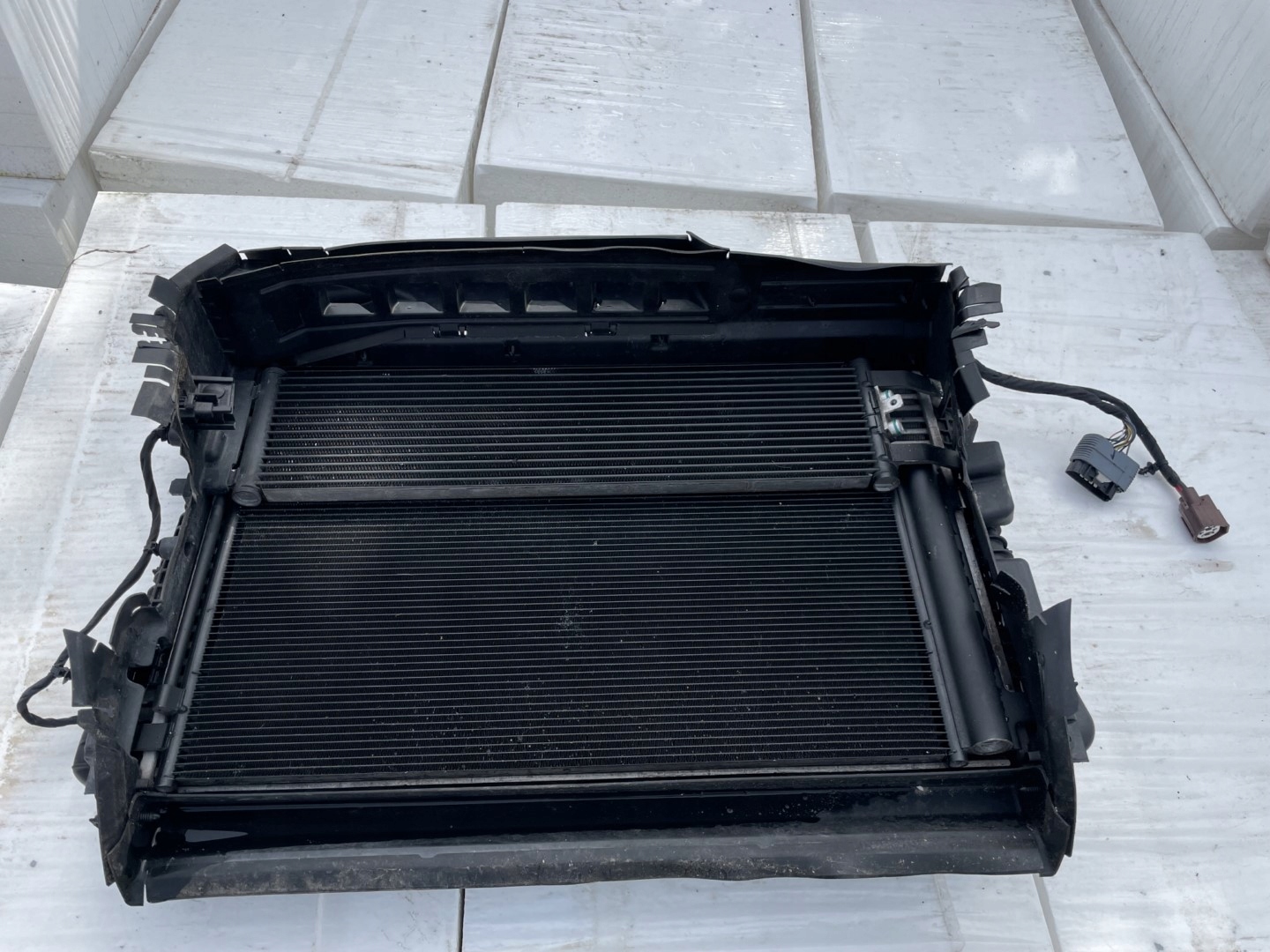 РАДИАТОРЫ КОМПЛЕКТ РАДИАТОРЫ JEEP КОМПАС II 2.0 MJTD АВТОМАТ