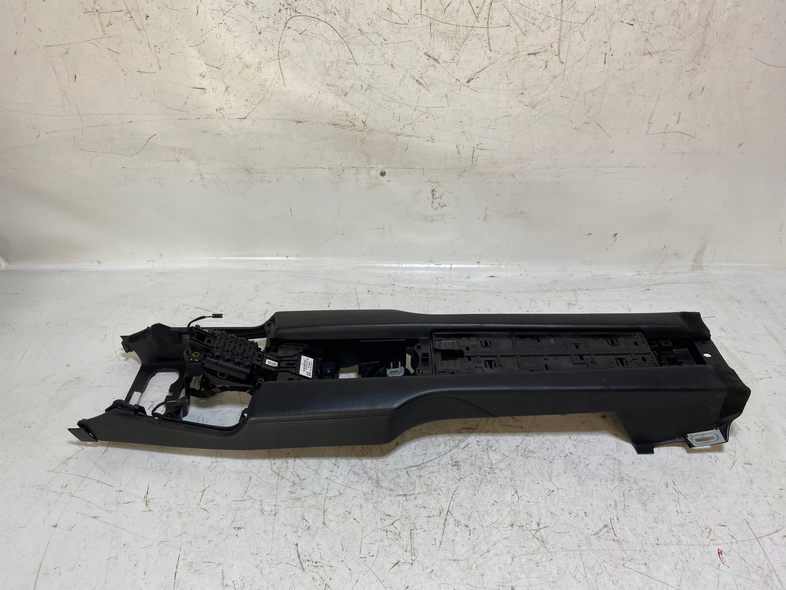 PORSCHE PANAMERA 970 TUNEL central rear part 97053341100