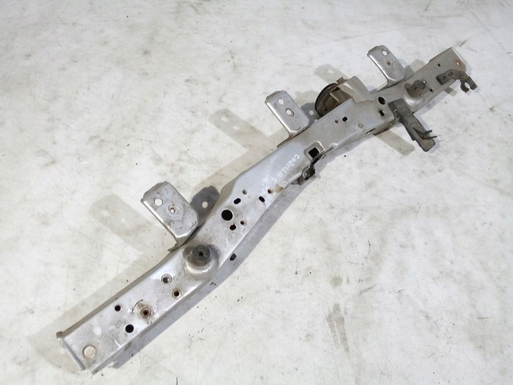 Toyota Corolla E15 support panel for radiators upper pillar iron
