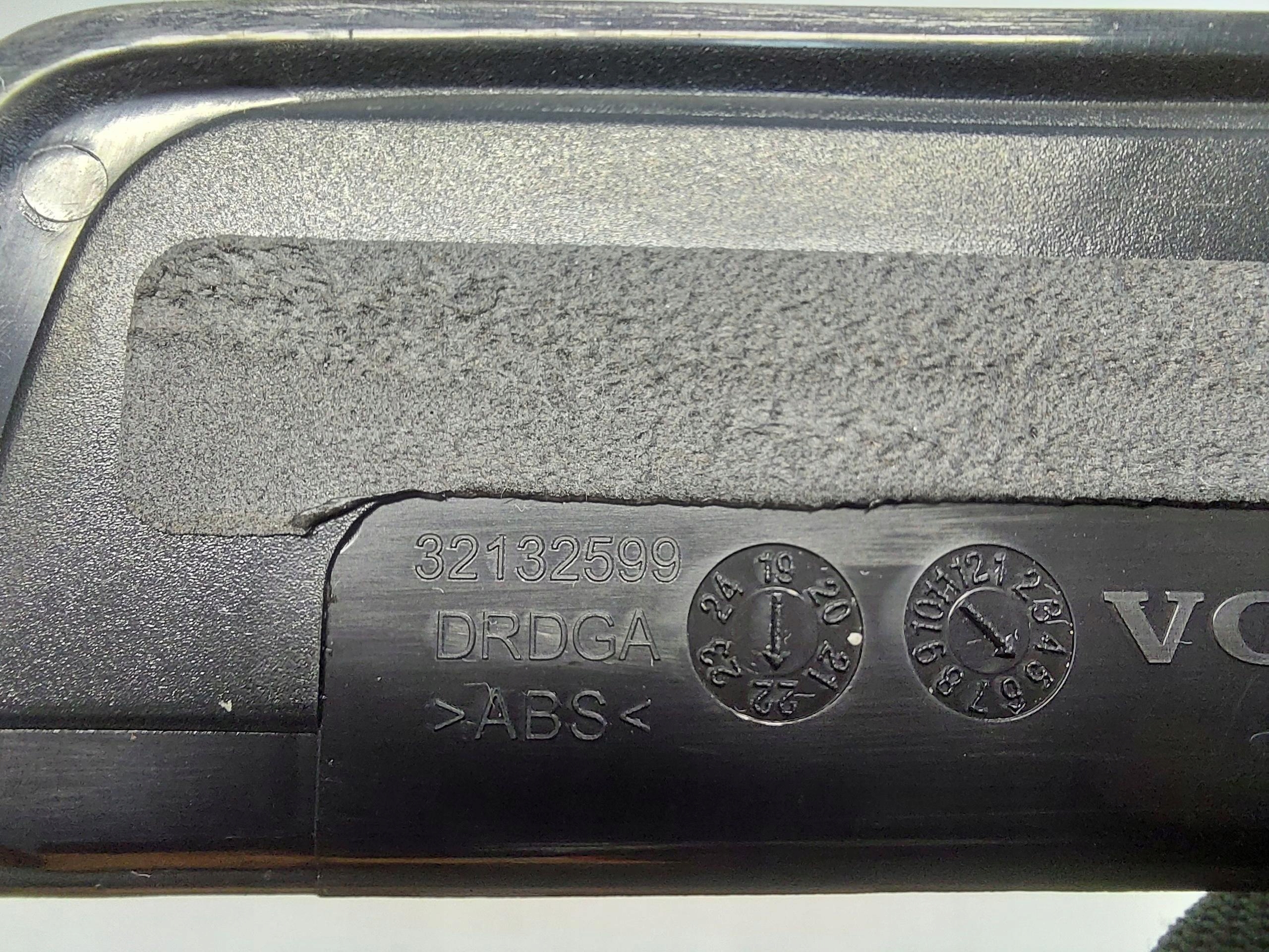 VOLVO XC40 LIFT Halter AKUMULATORA 32348533