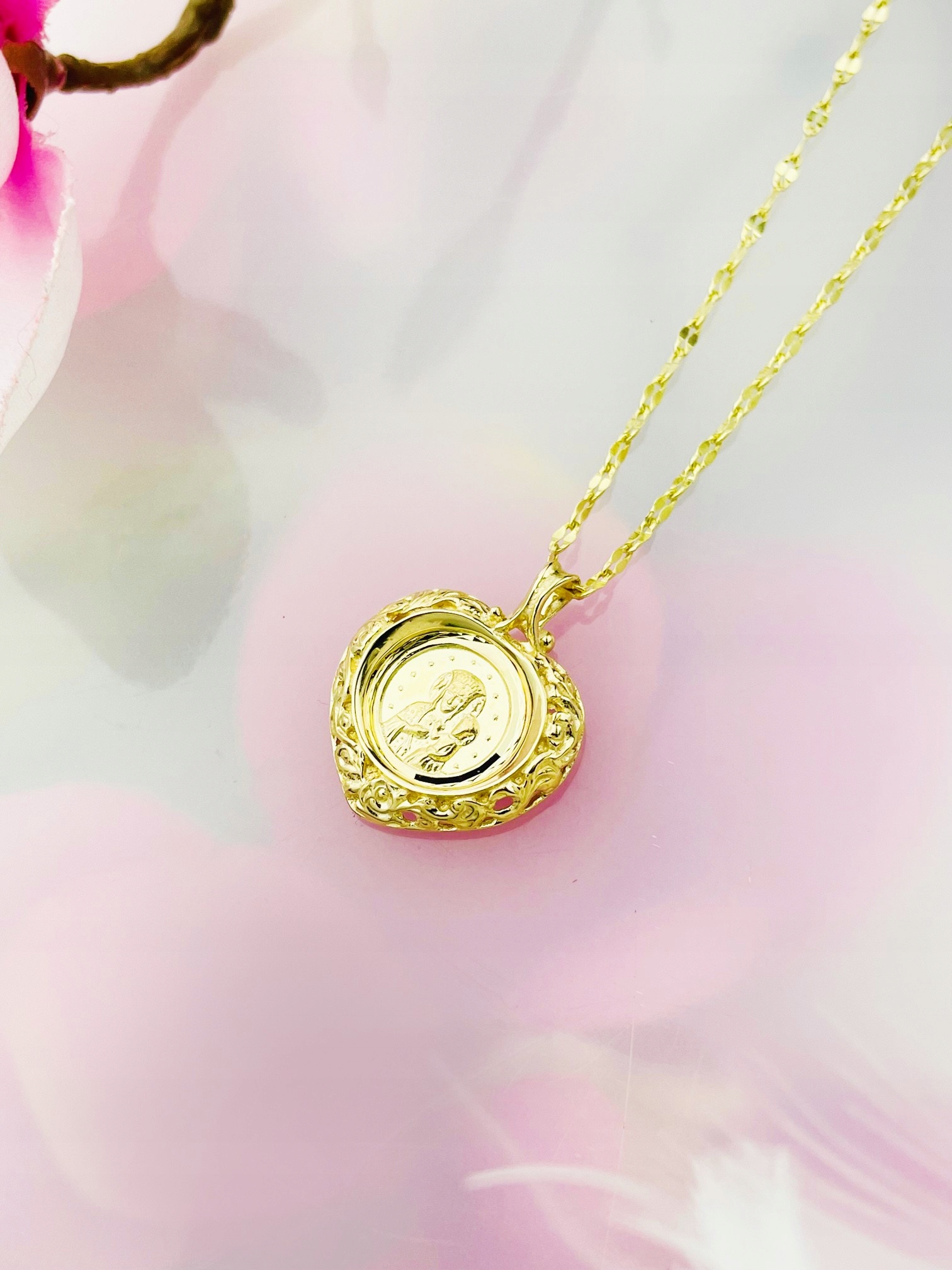 Zlatý Medailonek Přívěsek