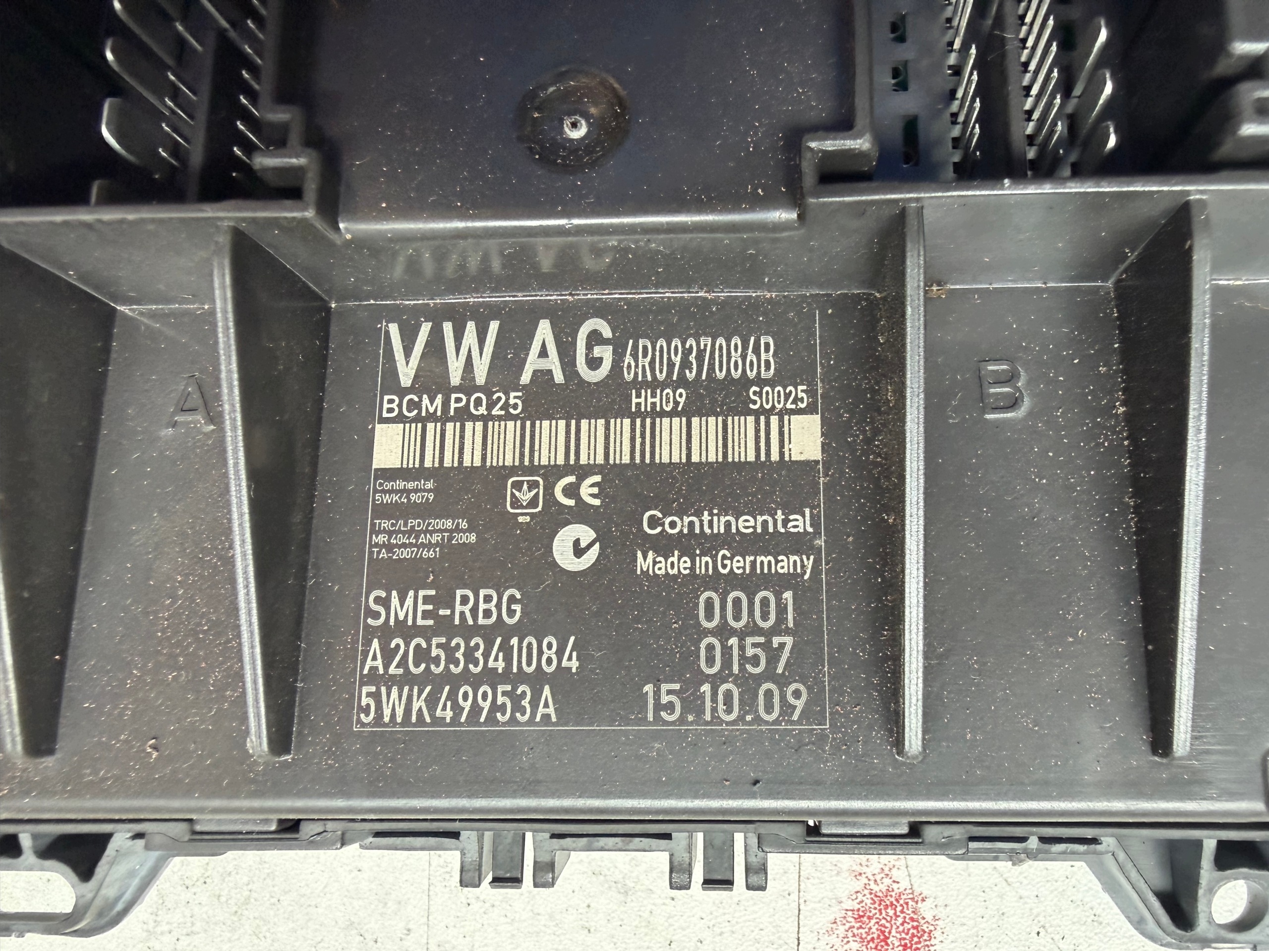 Unité commande confort SEAT IBIZA IV 1.4 TDI 6R0937086B