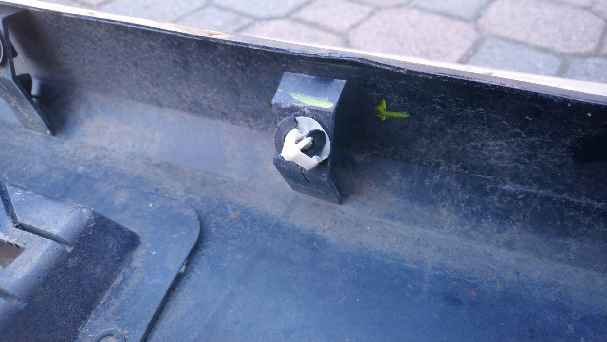 молдинг порога левый mazda 2 спорт 2007-2014