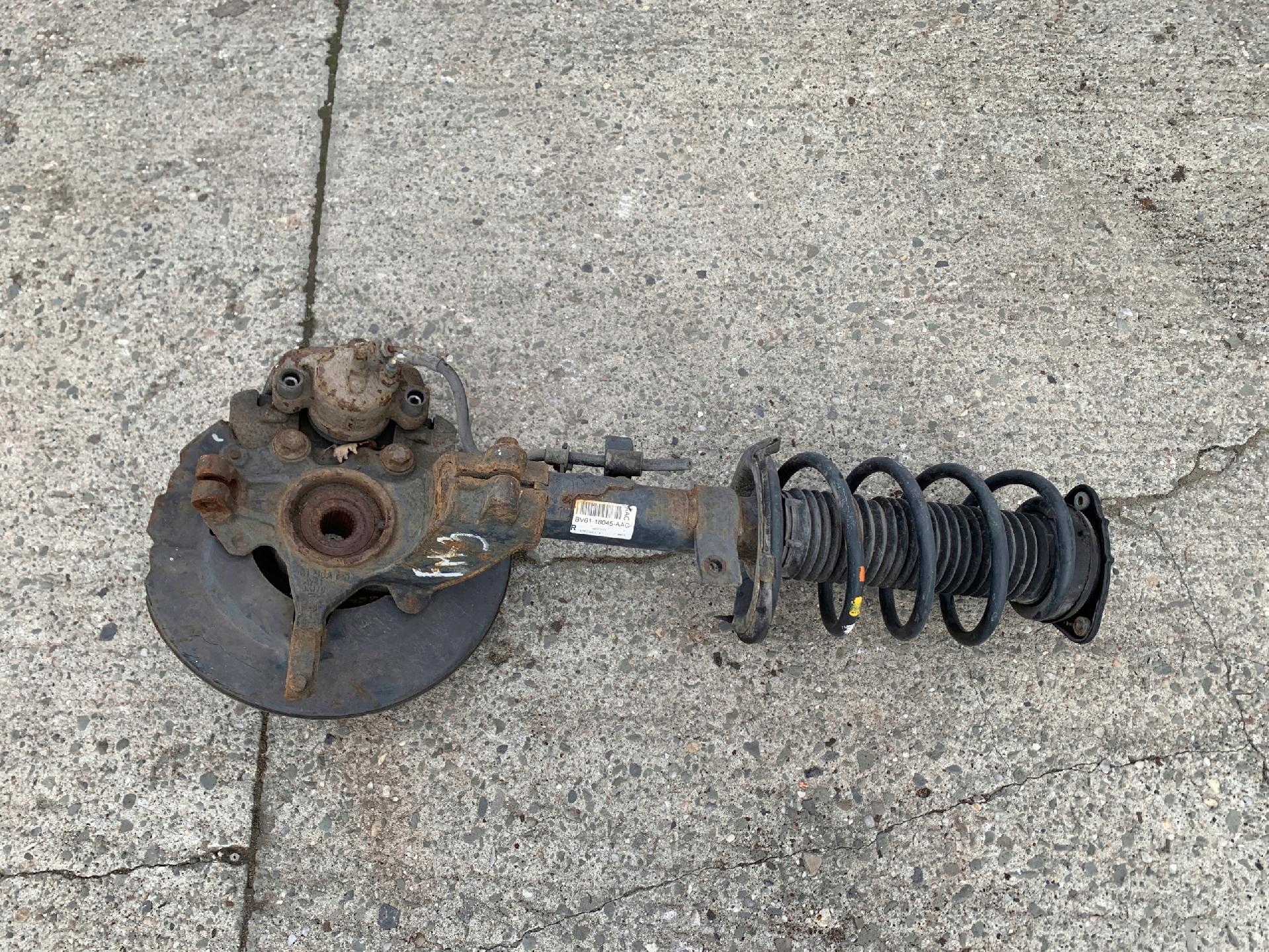 # McPherson otoč pravý předek FORD FOCUS MK3