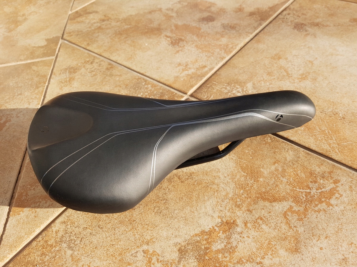 siodełko BONTRAGER, czarne, stan SUPER !!!