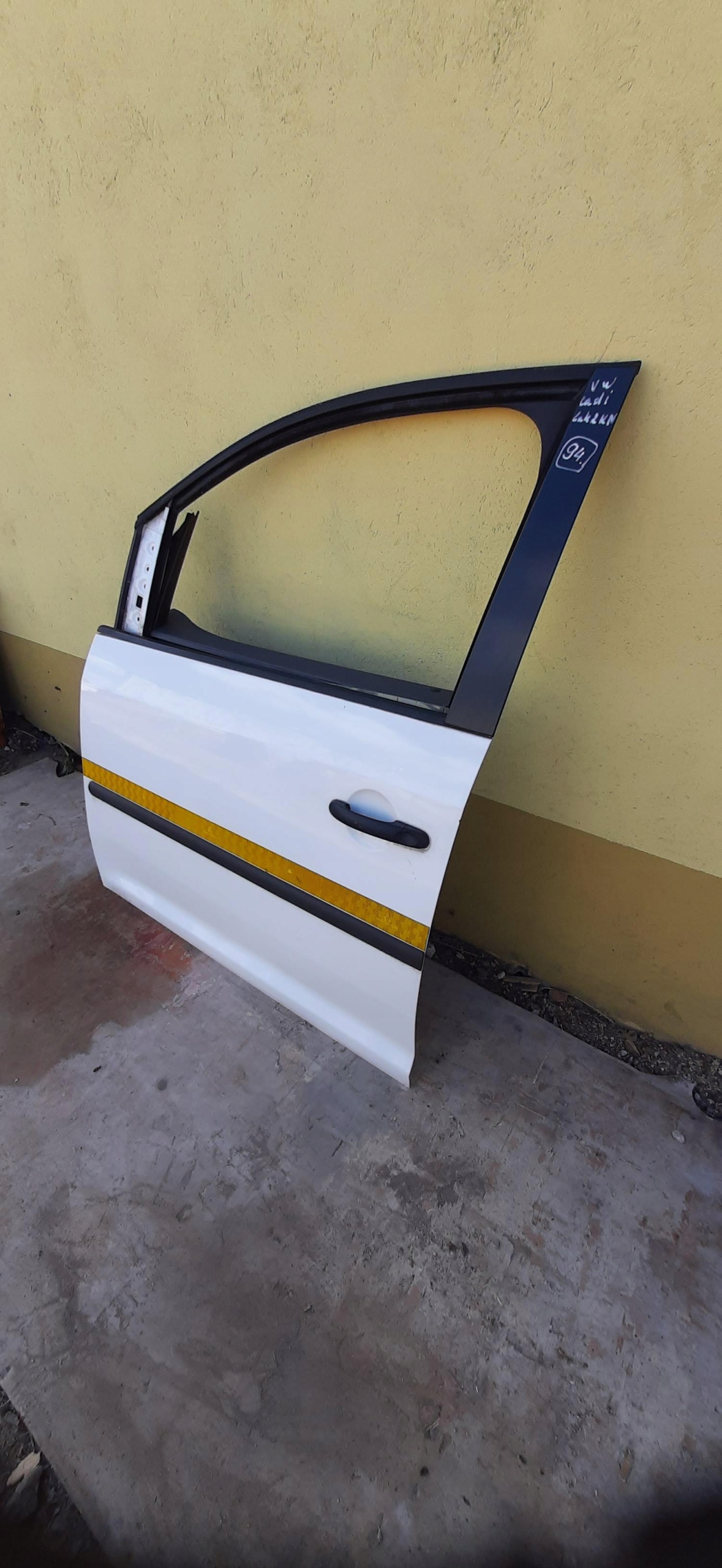 DRZWI LEWY PRZÓD KOMPLETNE ANGLIK VOLKSWAGEN CADDY III LAK.2KN Typ samochodu Samochody dostawcze