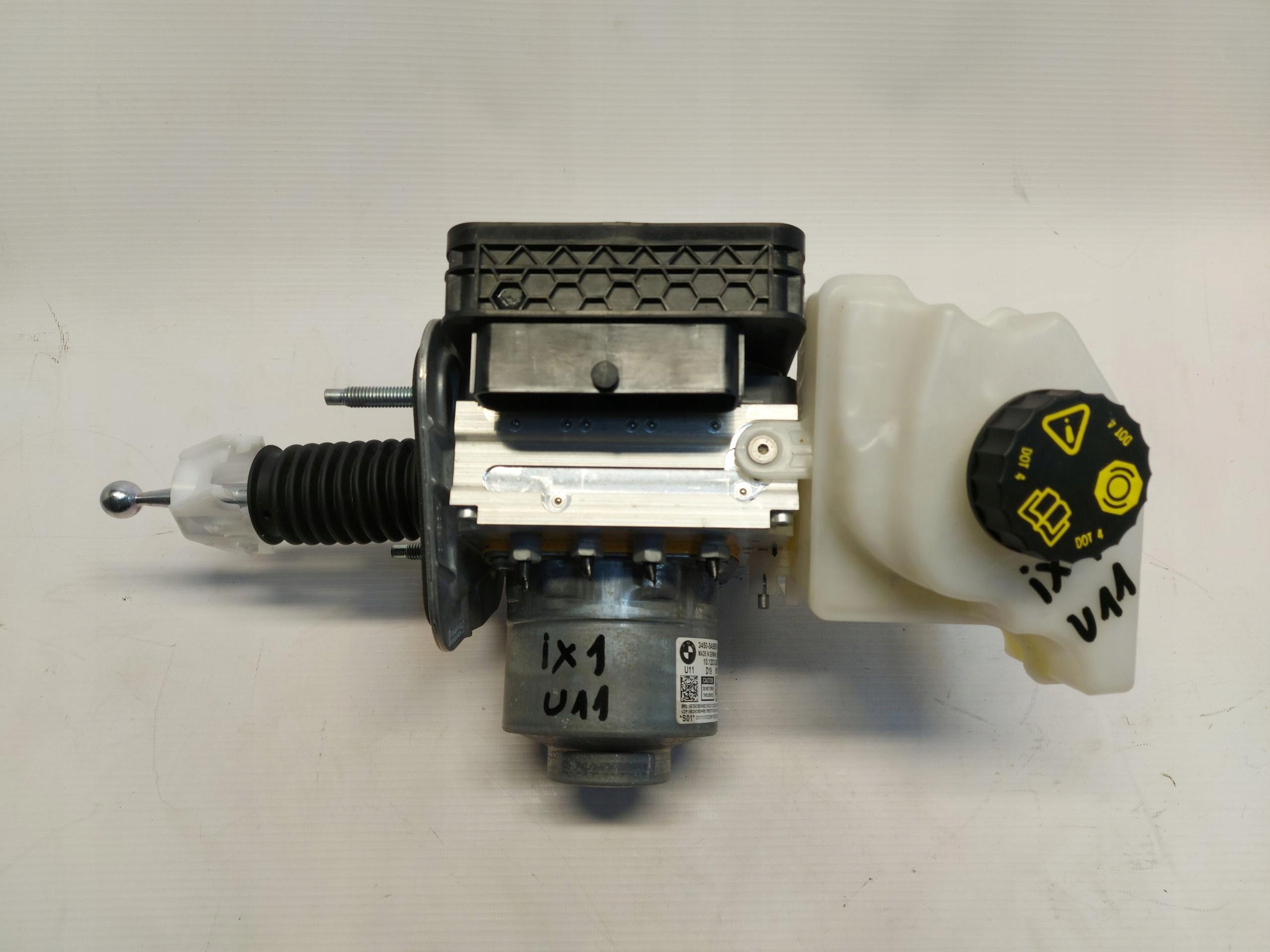 BMW iX1 X1 U11 brake booster control unit ABS 5A8B0F5