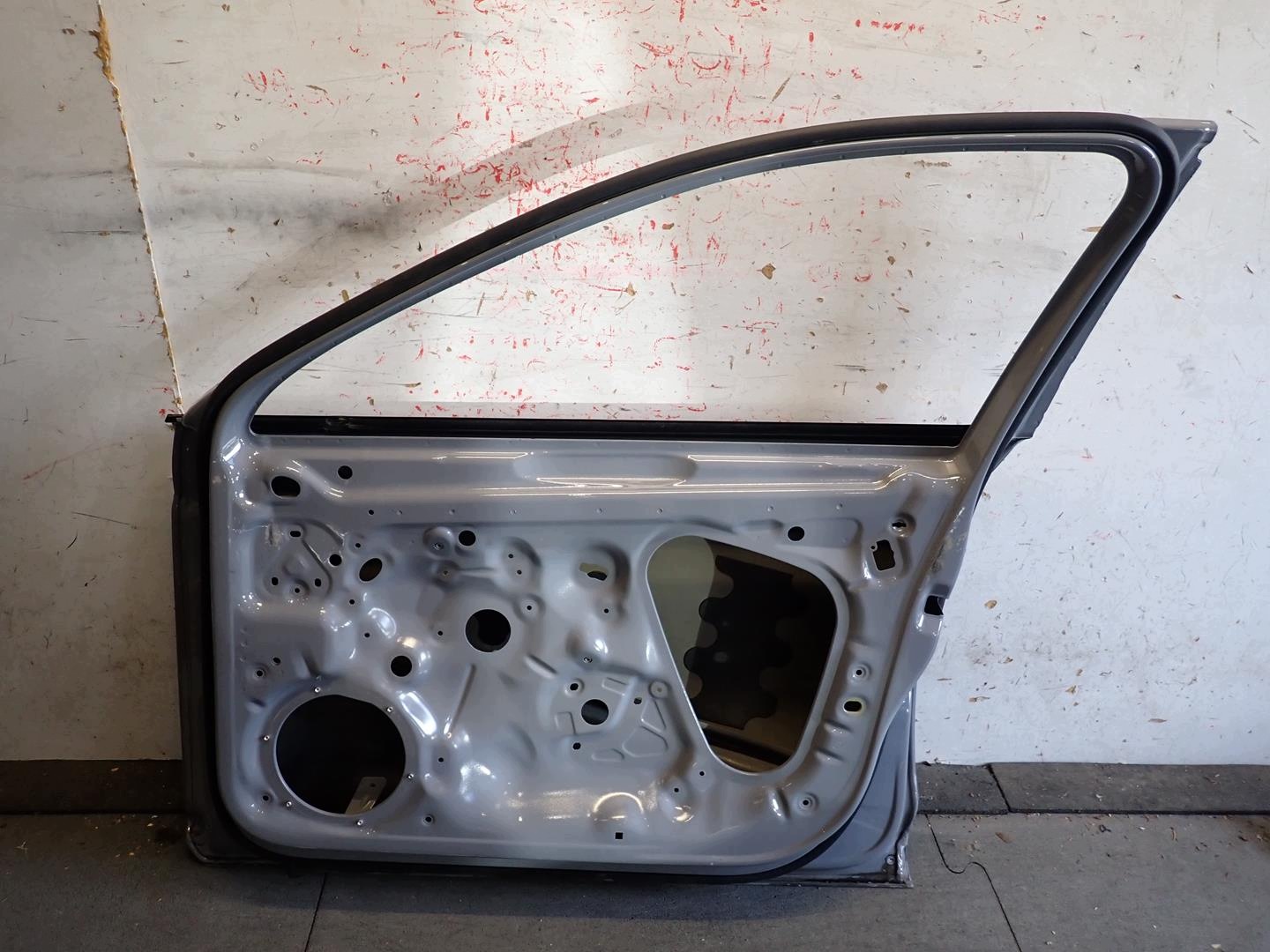 door front front right VW PASSAT B8 2014- 3G0831312L