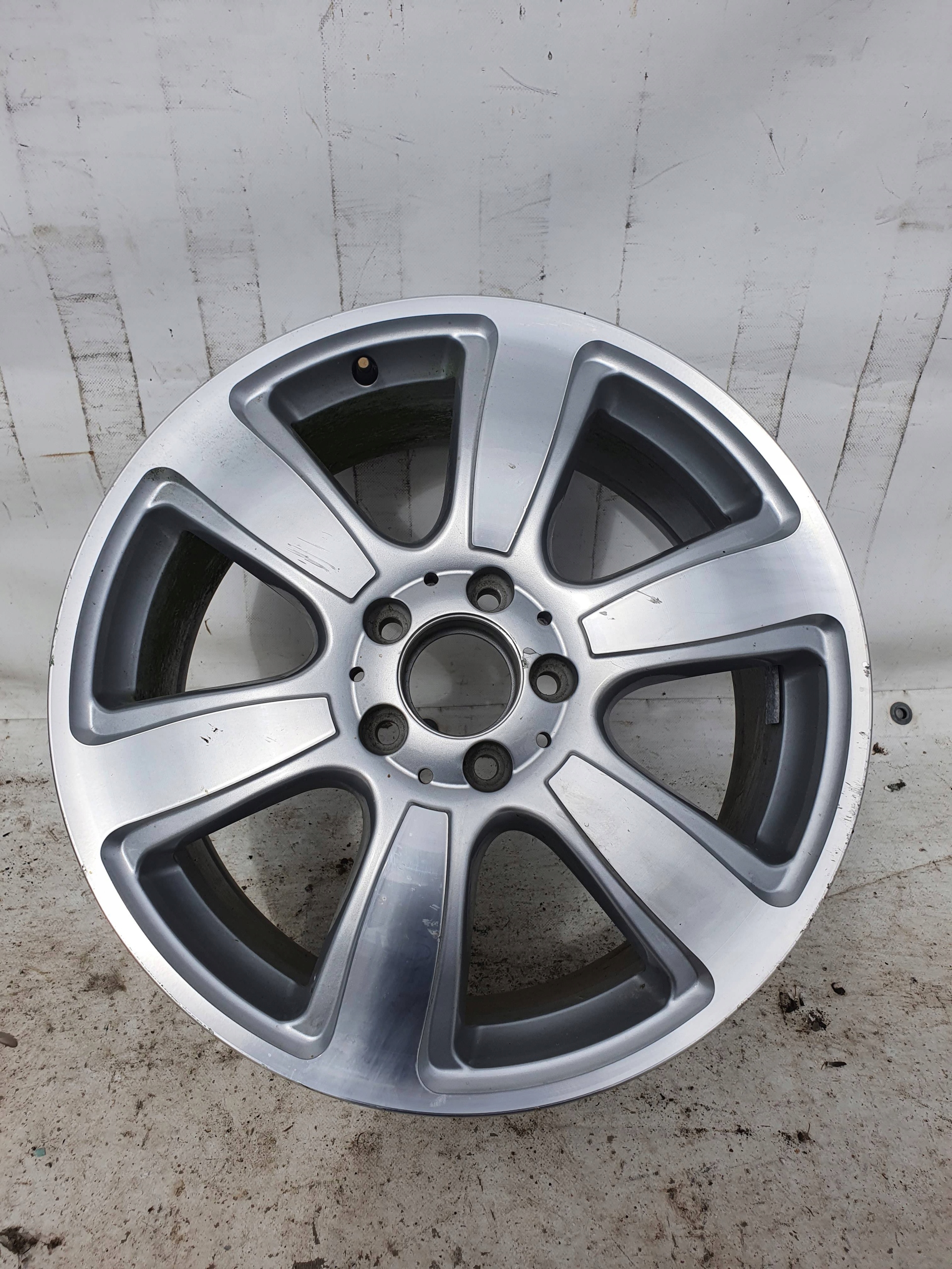 FELGA MERCEDES R 251 8JX18 ET67 5X112 A2514011502