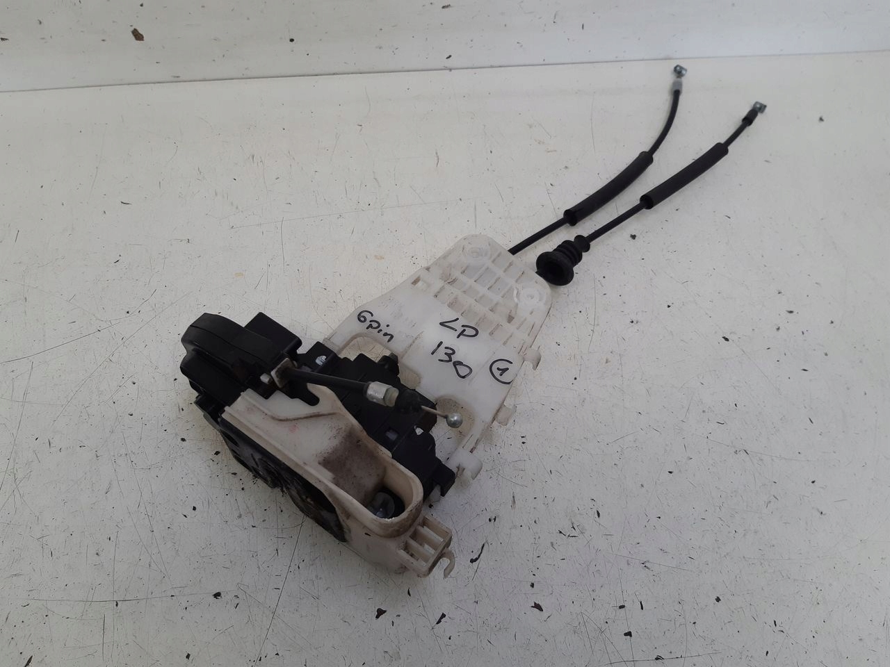 lock front front left Hyundai I30 1,4 16V