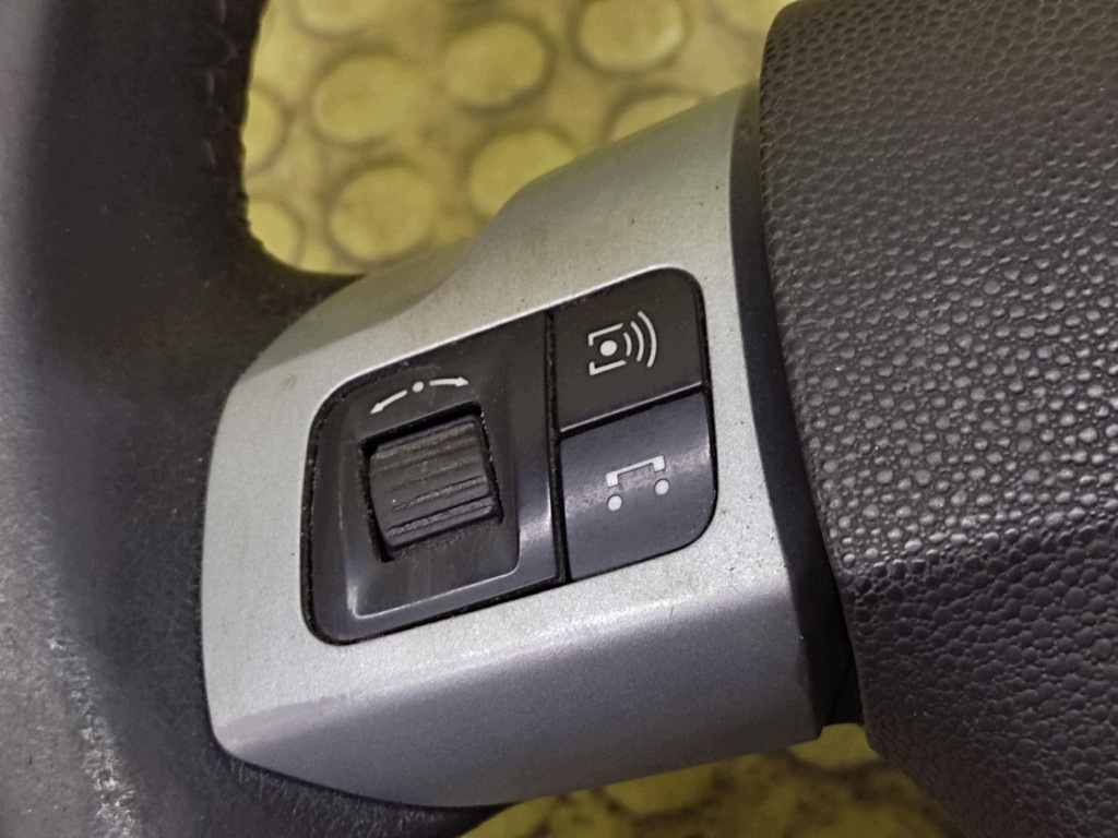 OPEL ASTRA H volant