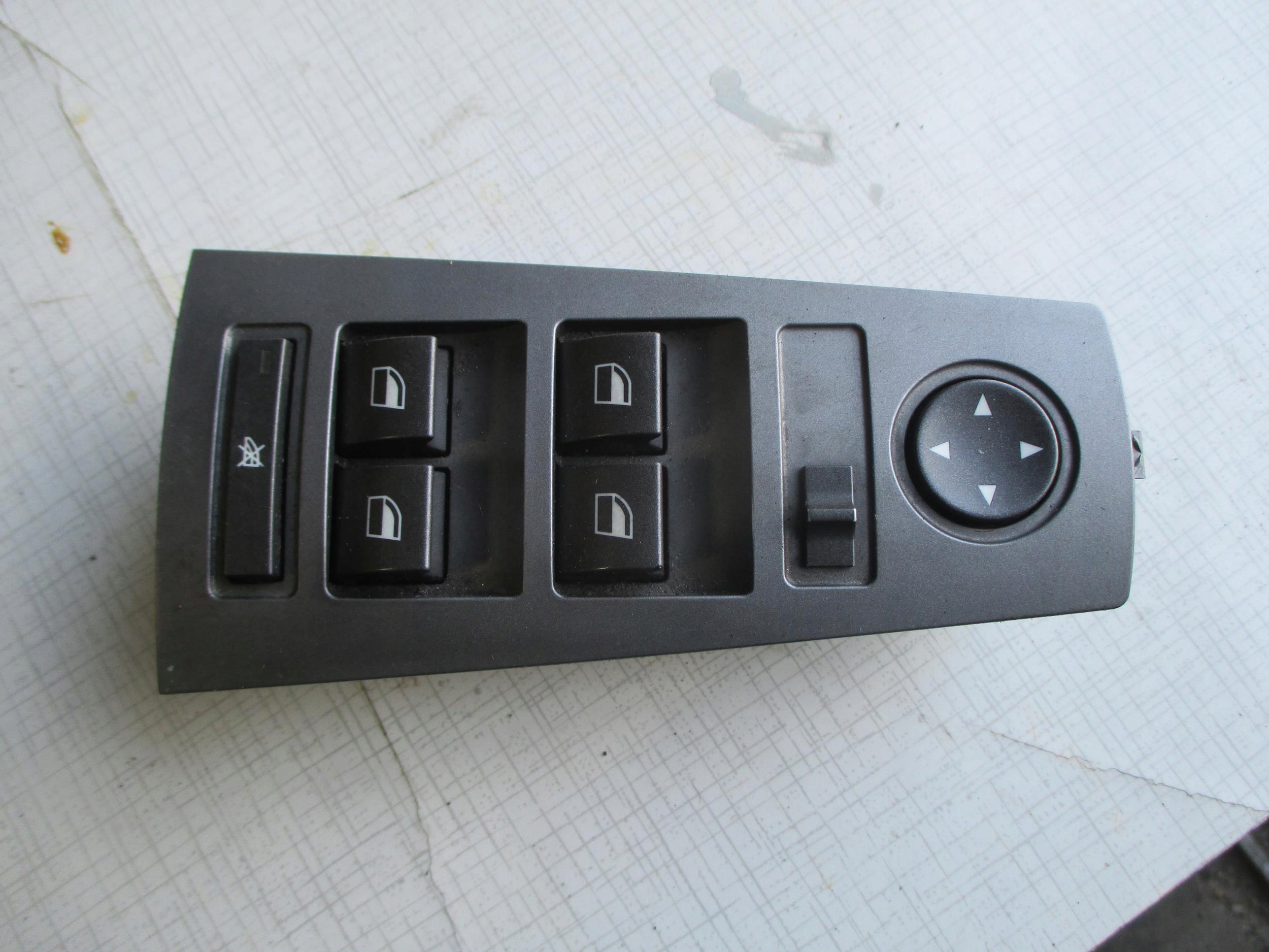 BMW E65 01-05 PANEL SZYB 6915008