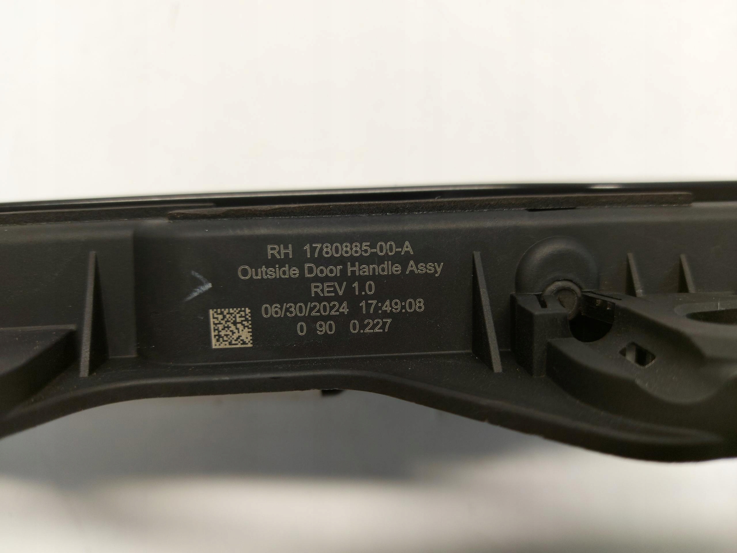 TESLA MODEL 3 LIFT 2024 HIGHLAND handle exterior right rear part
