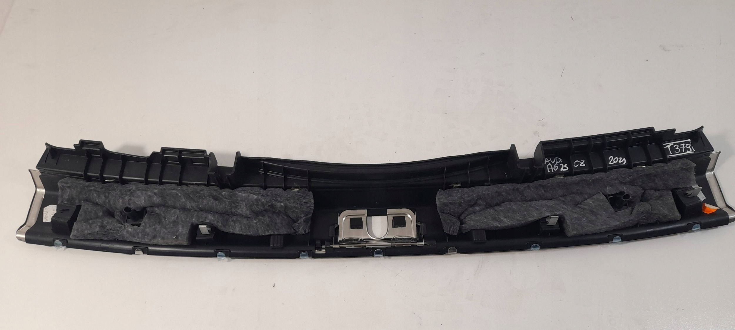 Audi A6 S6 C8 4K cap of the threshold boot 4K9864483 (T379)