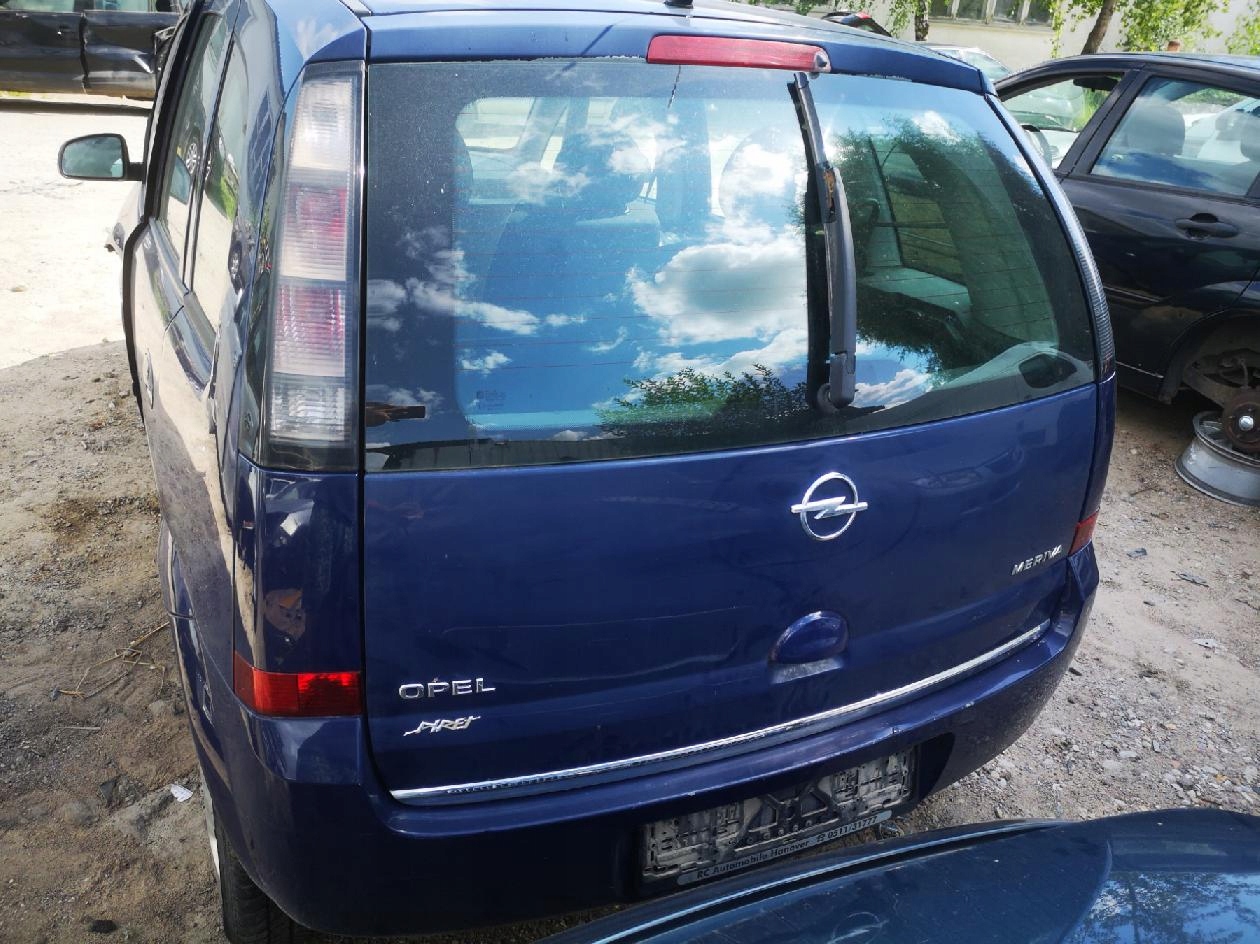 opel MERIVA блок предохранителей 2009 1.4л
