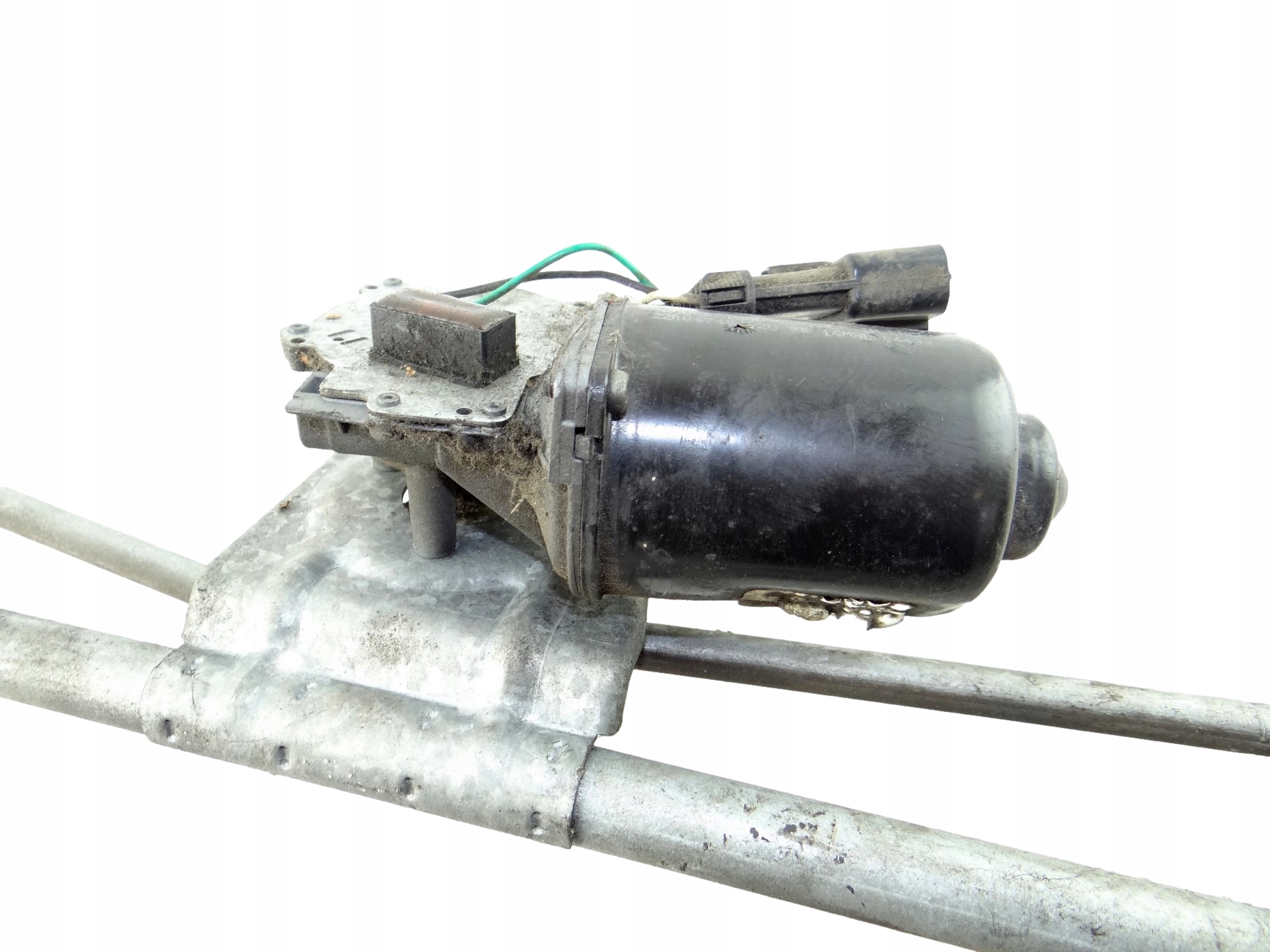 engine of wipers front OPEL CORSA B 22084745