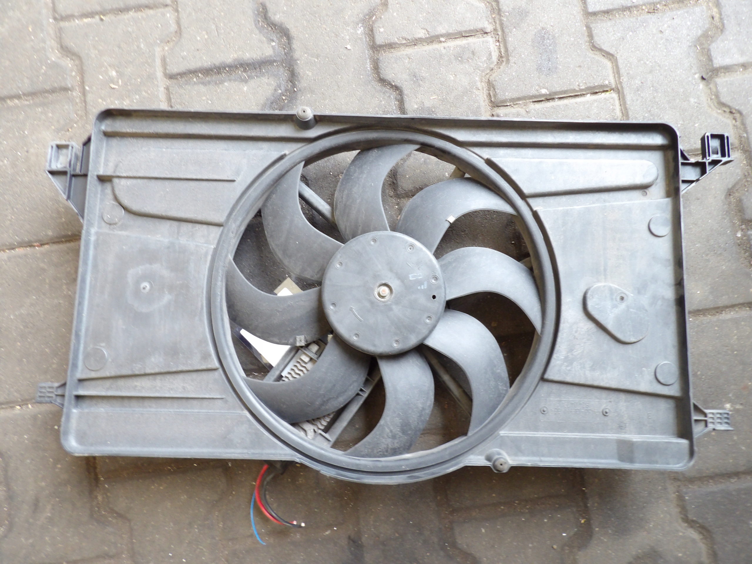 Ford Focus MK2 ventilátor chladiče 3M518C607EC