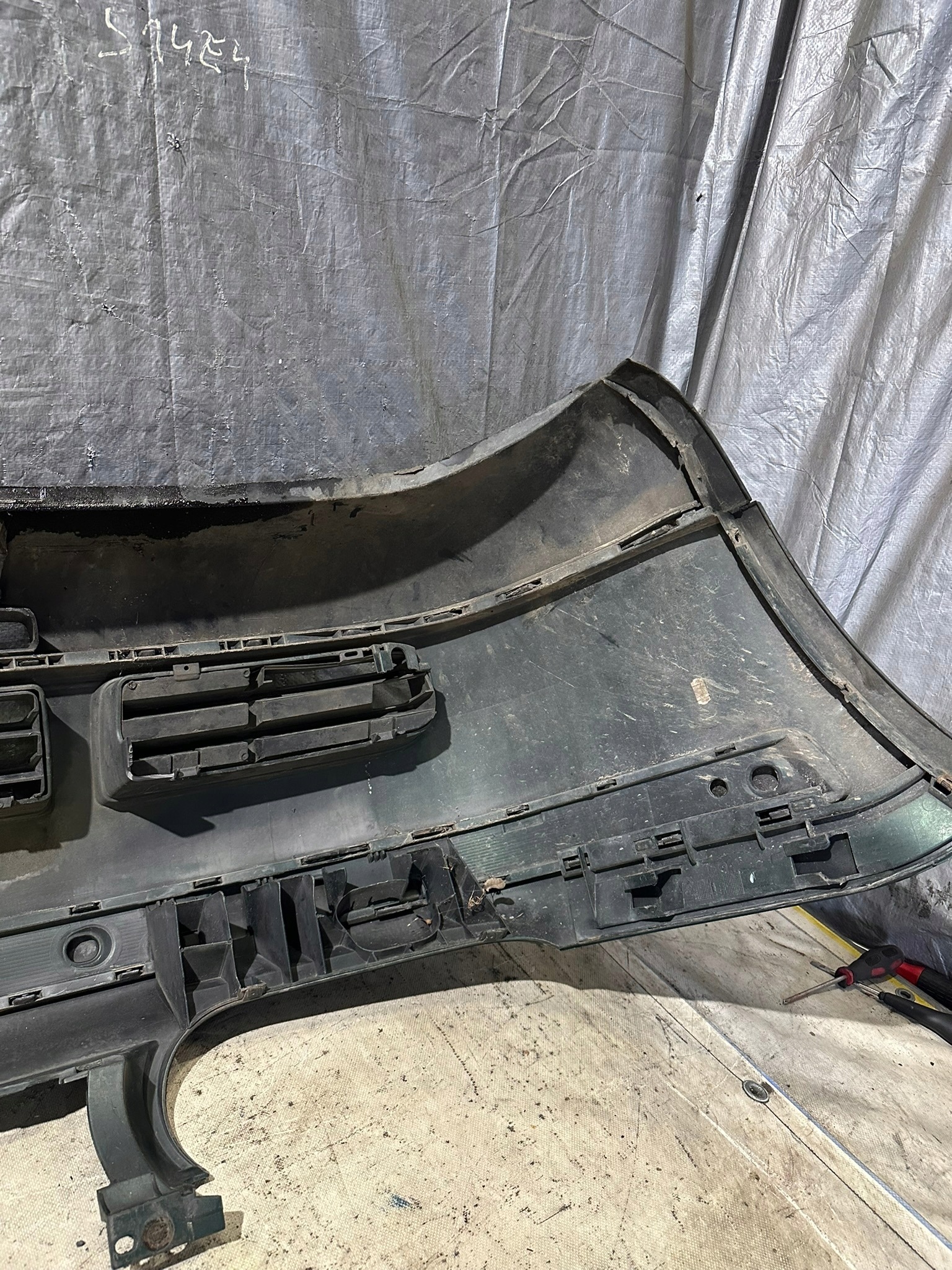 bumper front VOLKSWAGEN VW GOLF 4 KOMBI 2002R.