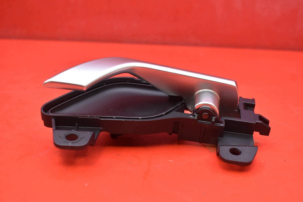 handle inner left front SREBRNA 82610-CV000 KIA EV6 GT 21-24