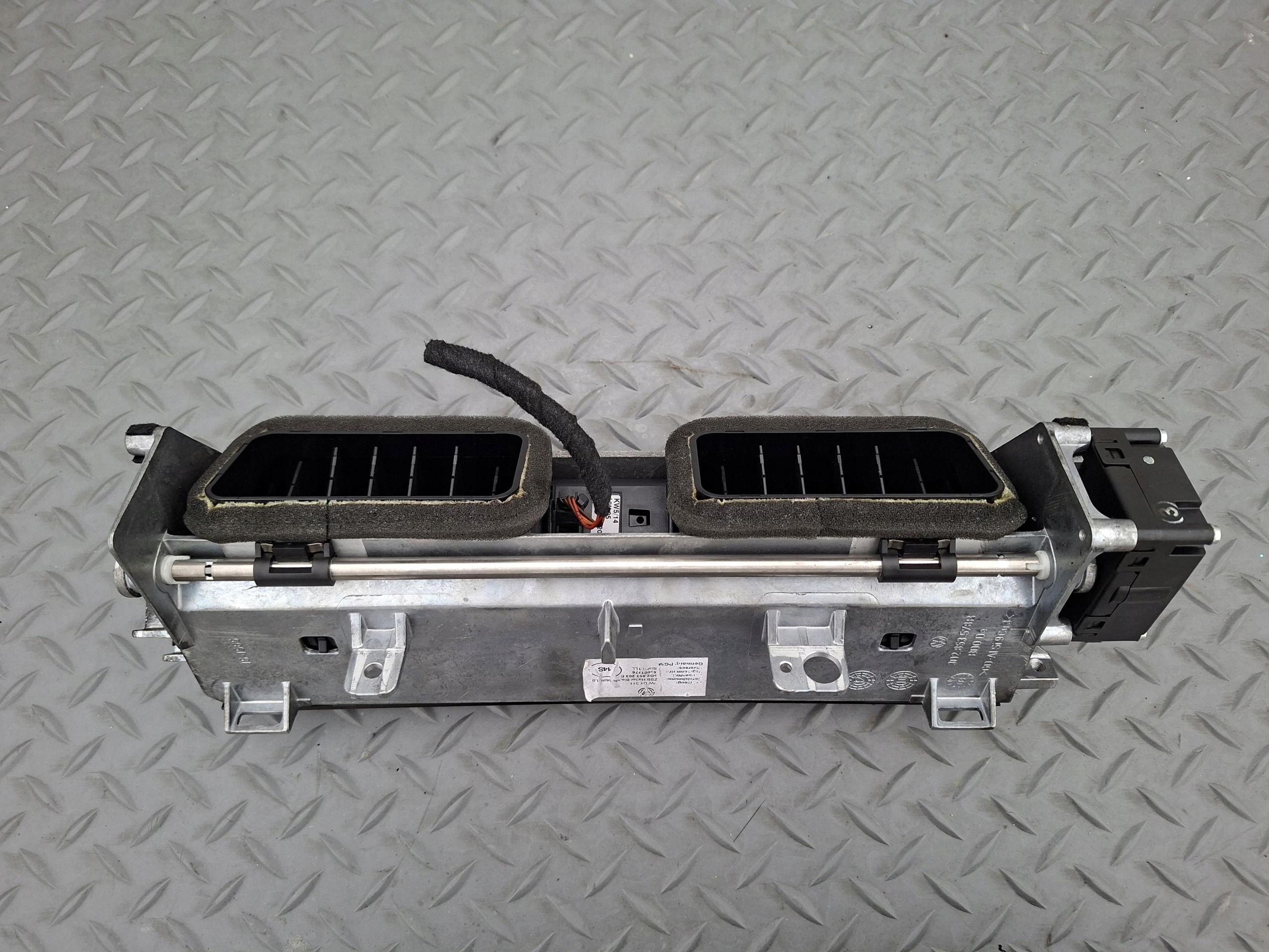 grid air conditioning devices central clock 3D0919204C 3D2853203E VW PHAETON LIFT
