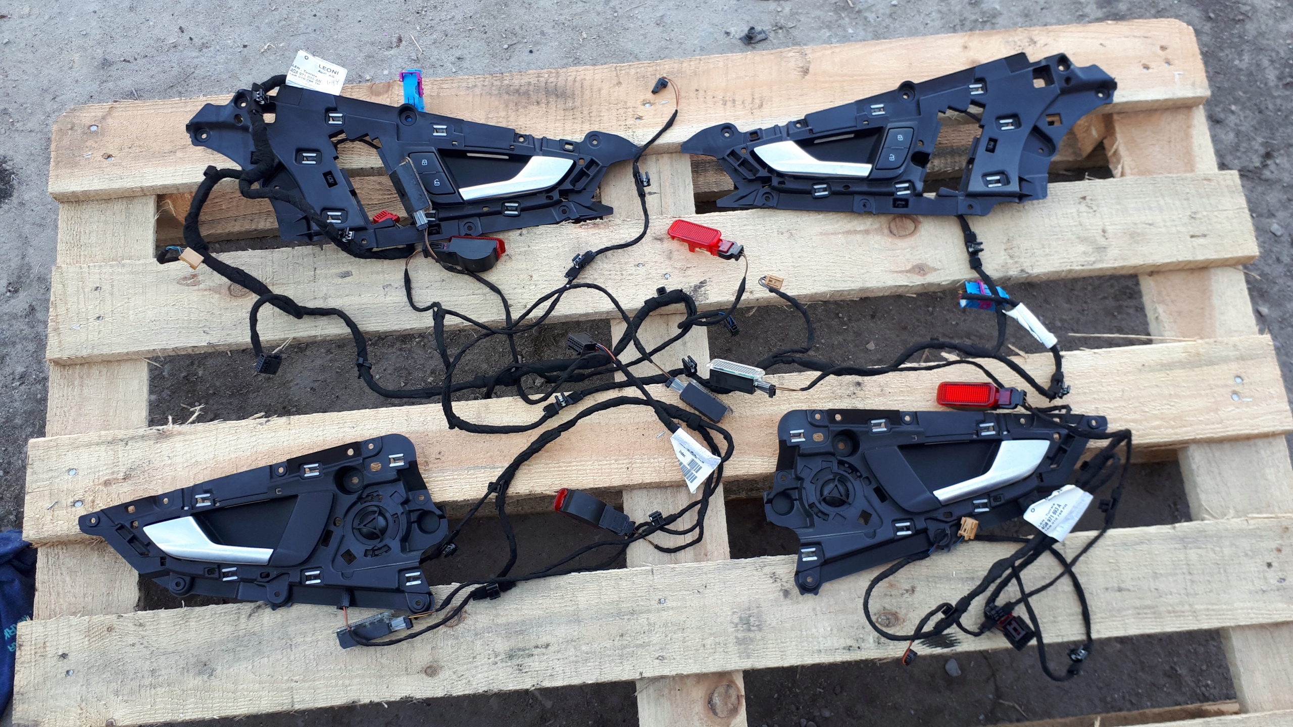 A7 4G ручка ручки двери с подсветкой передняя задняя