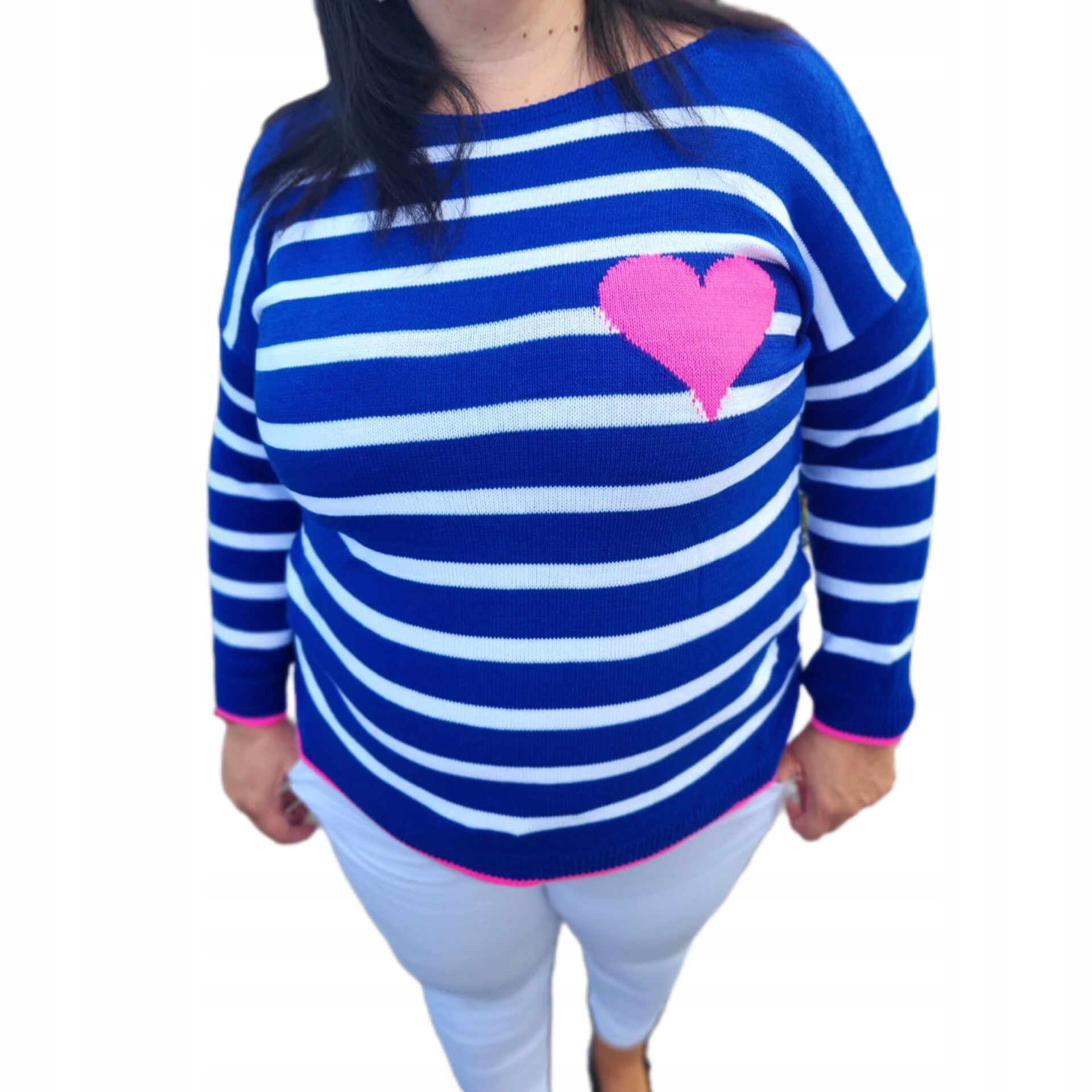 Sweter w pasy z serduszkiem plus size 46, 48, 50 Rękaw długi rękaw