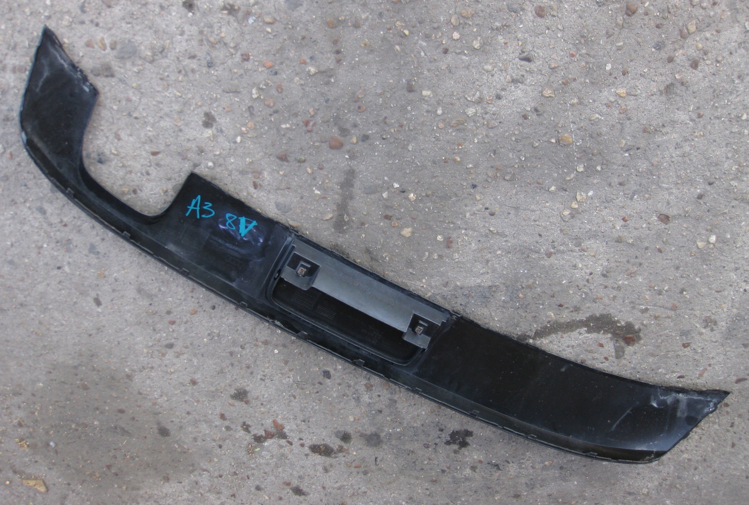 AUDI A3 8V LIFT spoiler diffusore Paraurti posteriore posteriore 8V3807521B