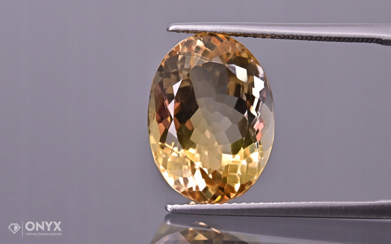 Citron fazetovaný ovál 16,5x12 mm