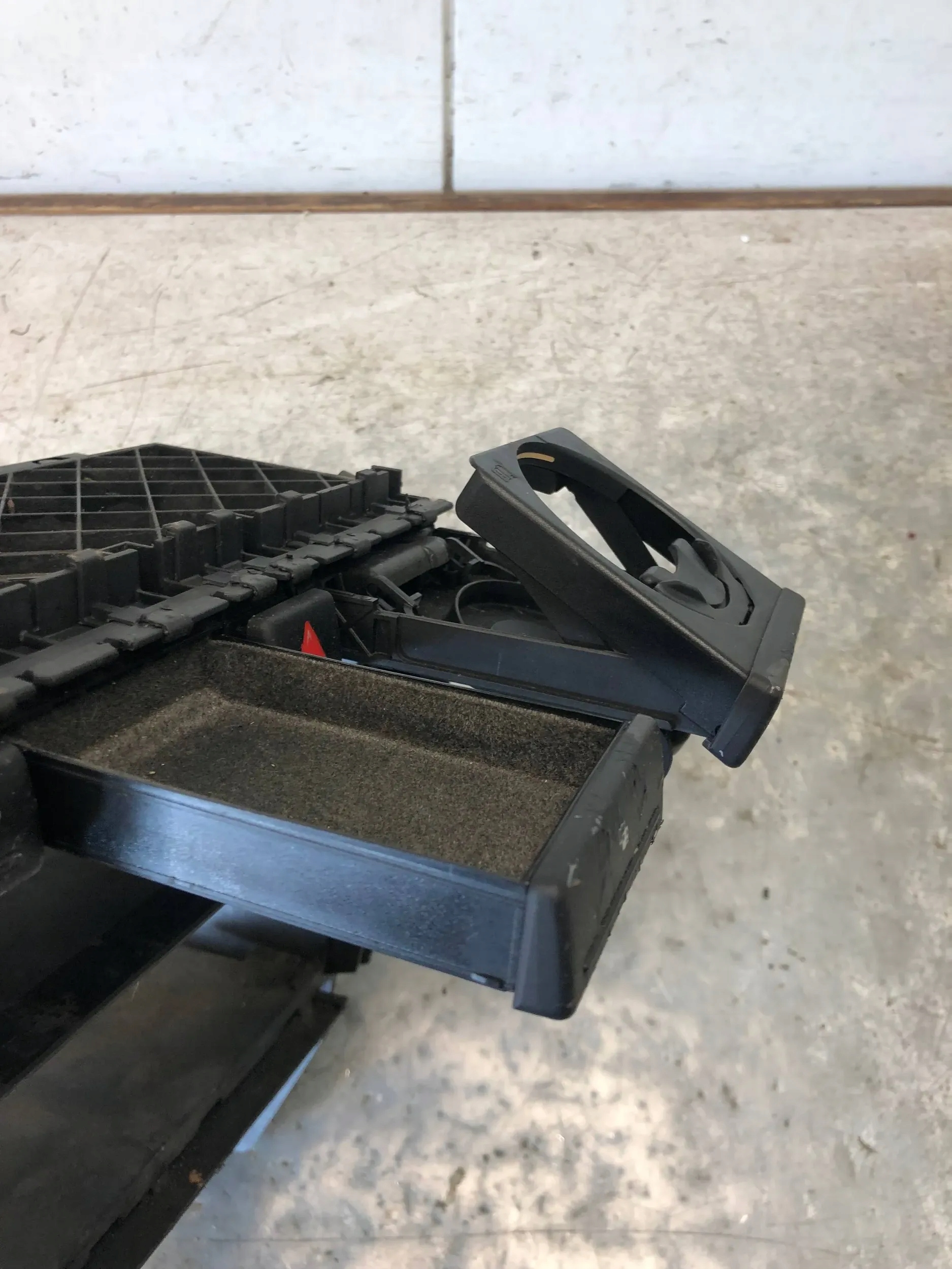 guard frame RADIA AUDI A4 B6 8E0858005E