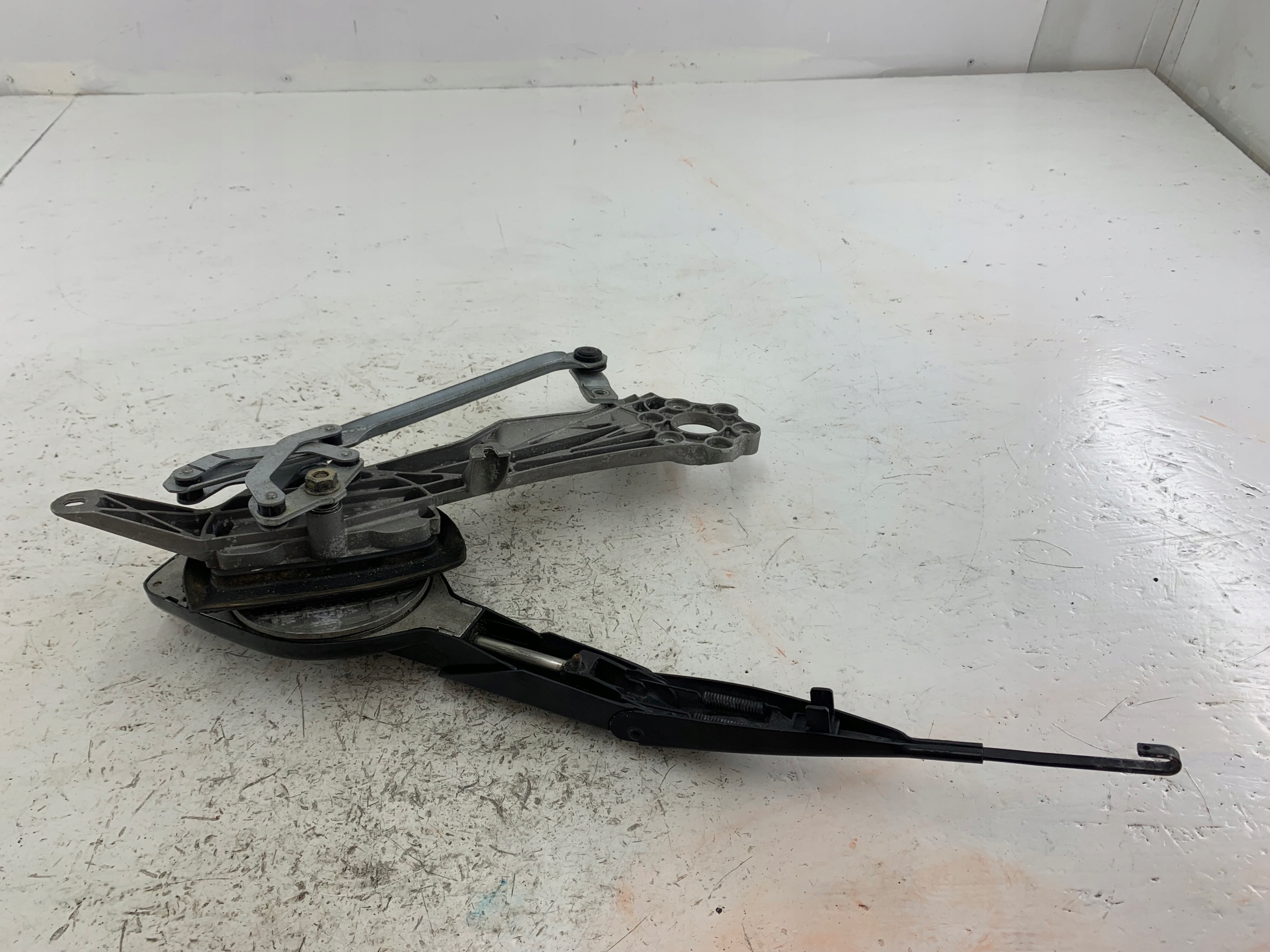 MERCEDES W202 wiper mechanism front