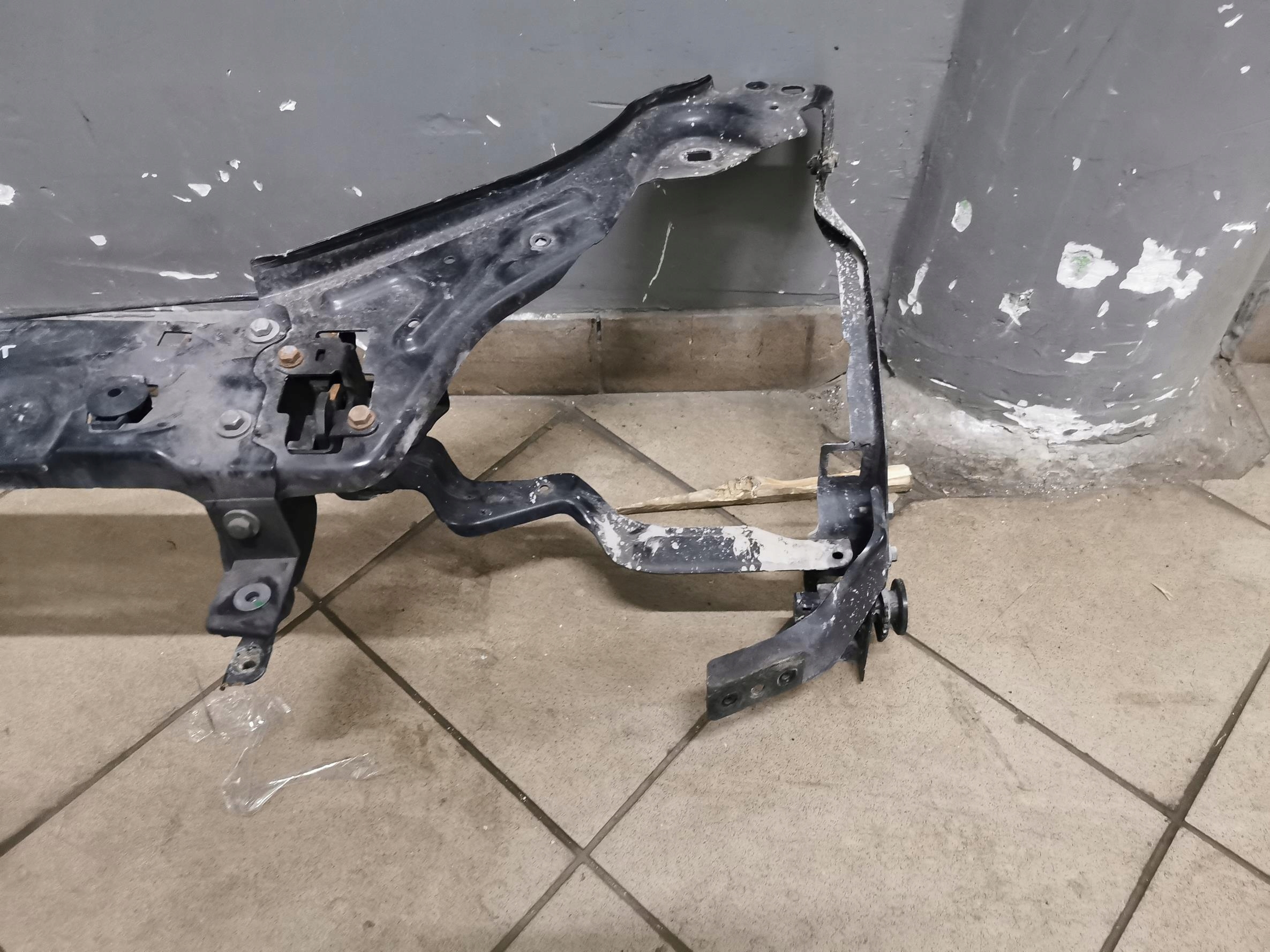 support panel for radiators pillar MERCEDES C-KLASA W204 LIFT