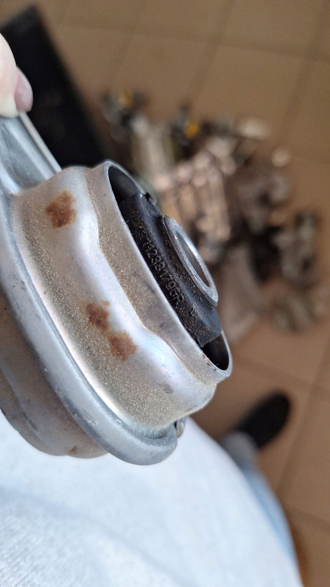 engine supporting mount TWINGO III 112381795R