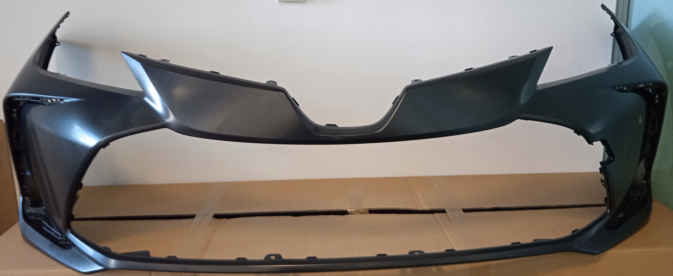 TOYOTA 52119F2913 COROLLA E21 ZDERZAK PRZEDNI NEW 52119F2913 za 1370,60 ...