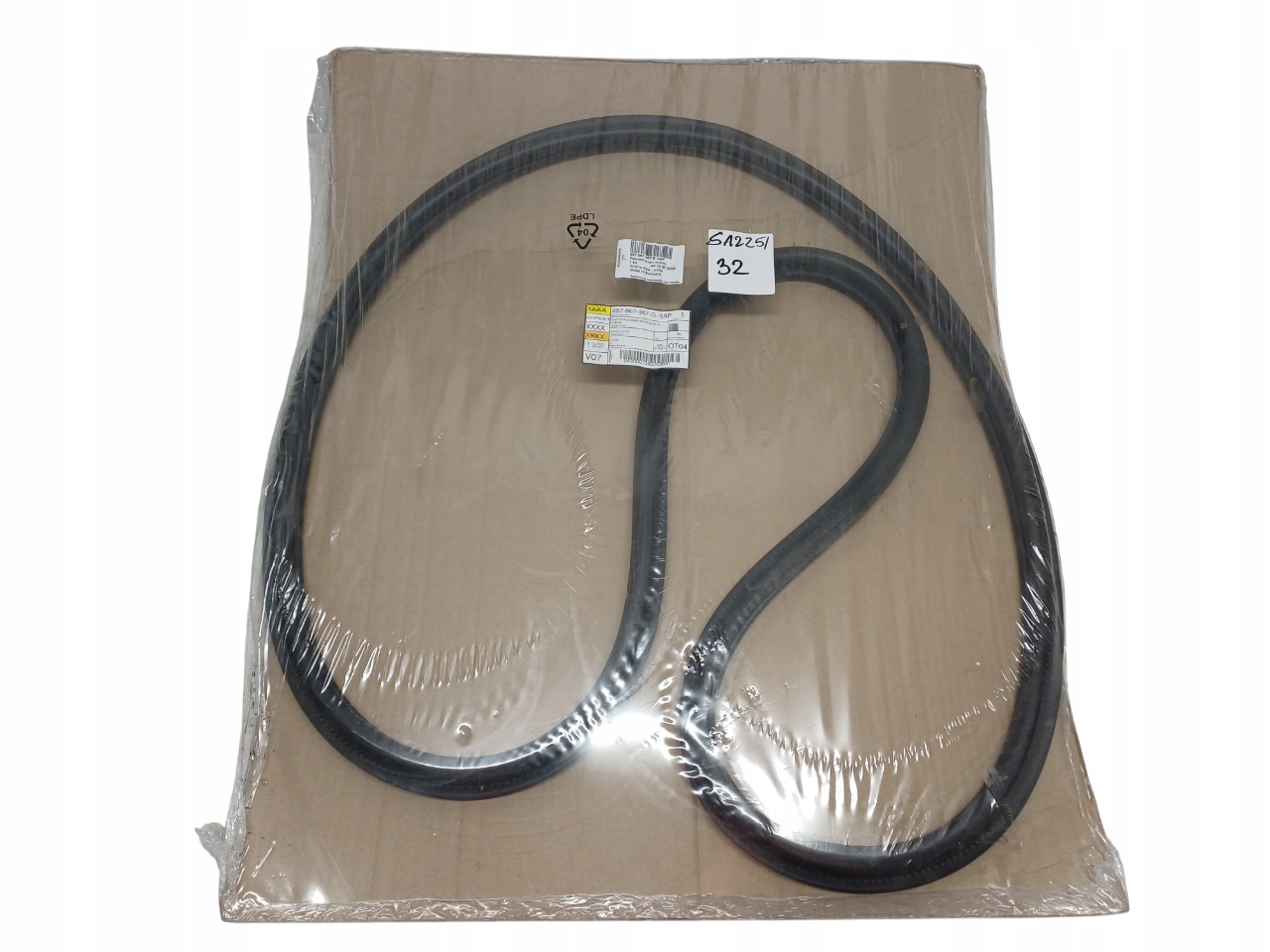 SKODA SCALA 19- USZCZELKA DRZWI LEWY TYŁ 657867367G / NOWA