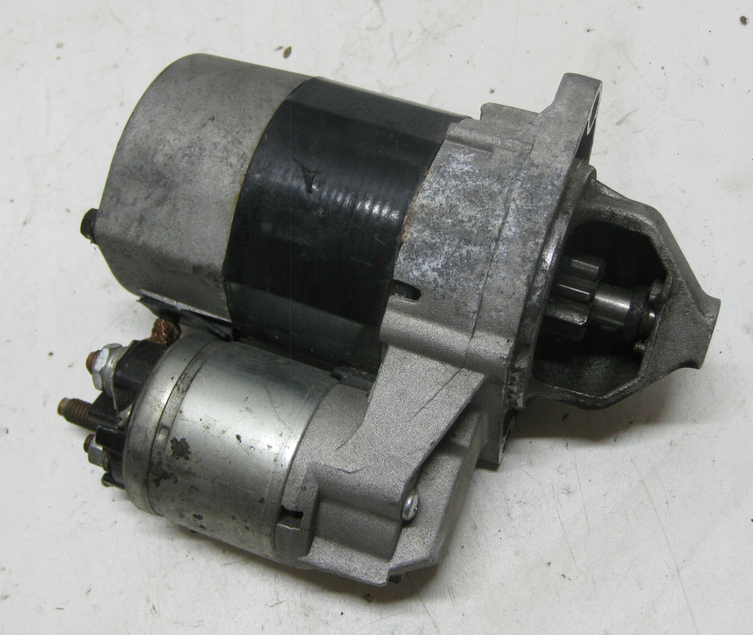 RENAULT LAGUNA 2.2 DCI starter 7700104674