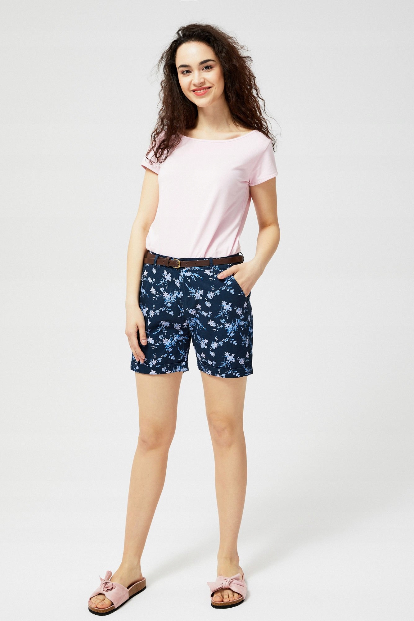 

Moodo Szorty z paskiem L-SH-2820 Navy; Xs