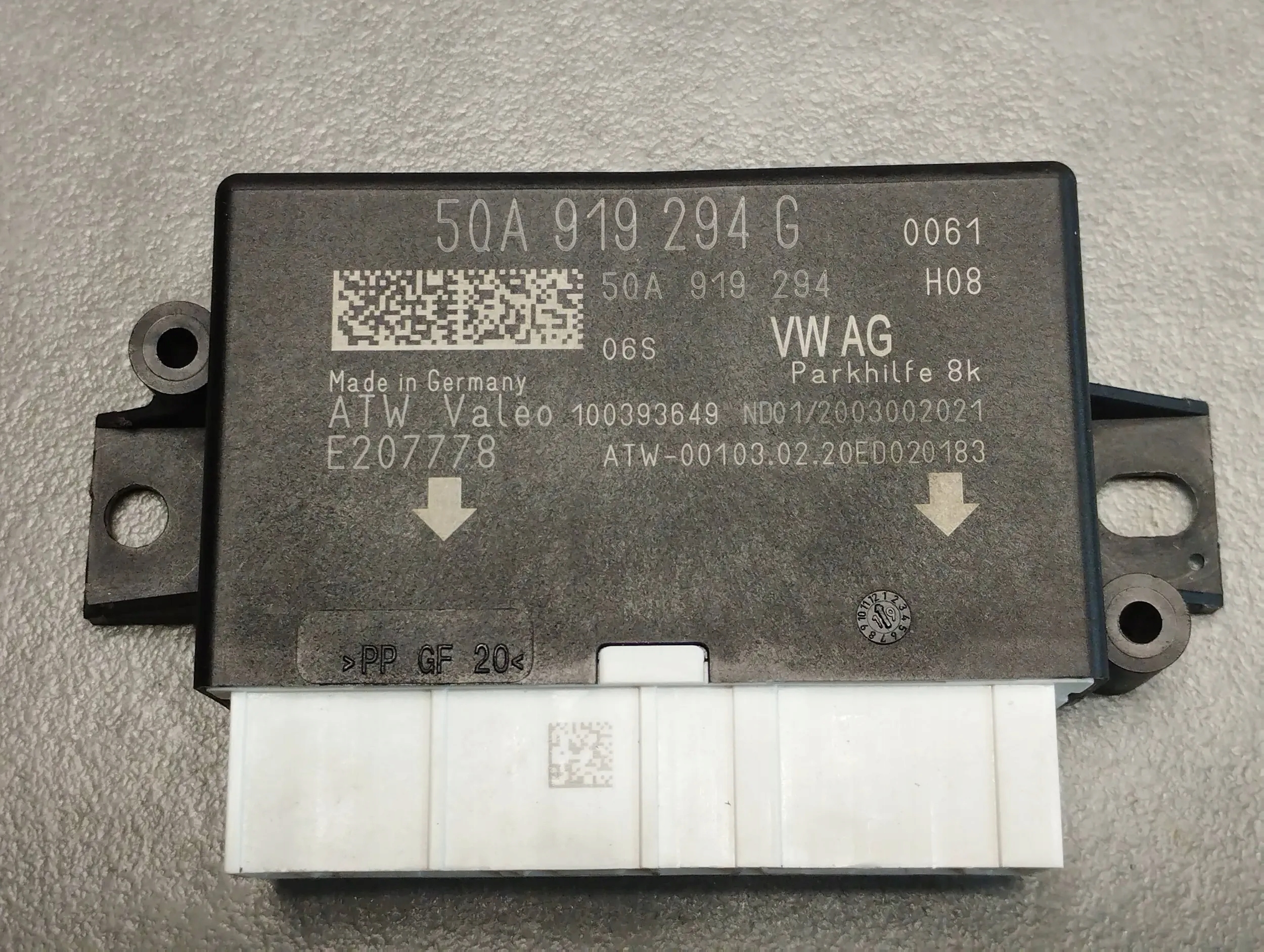 Audi Q3 F3 83A module control unit PDC 5QA919294G
