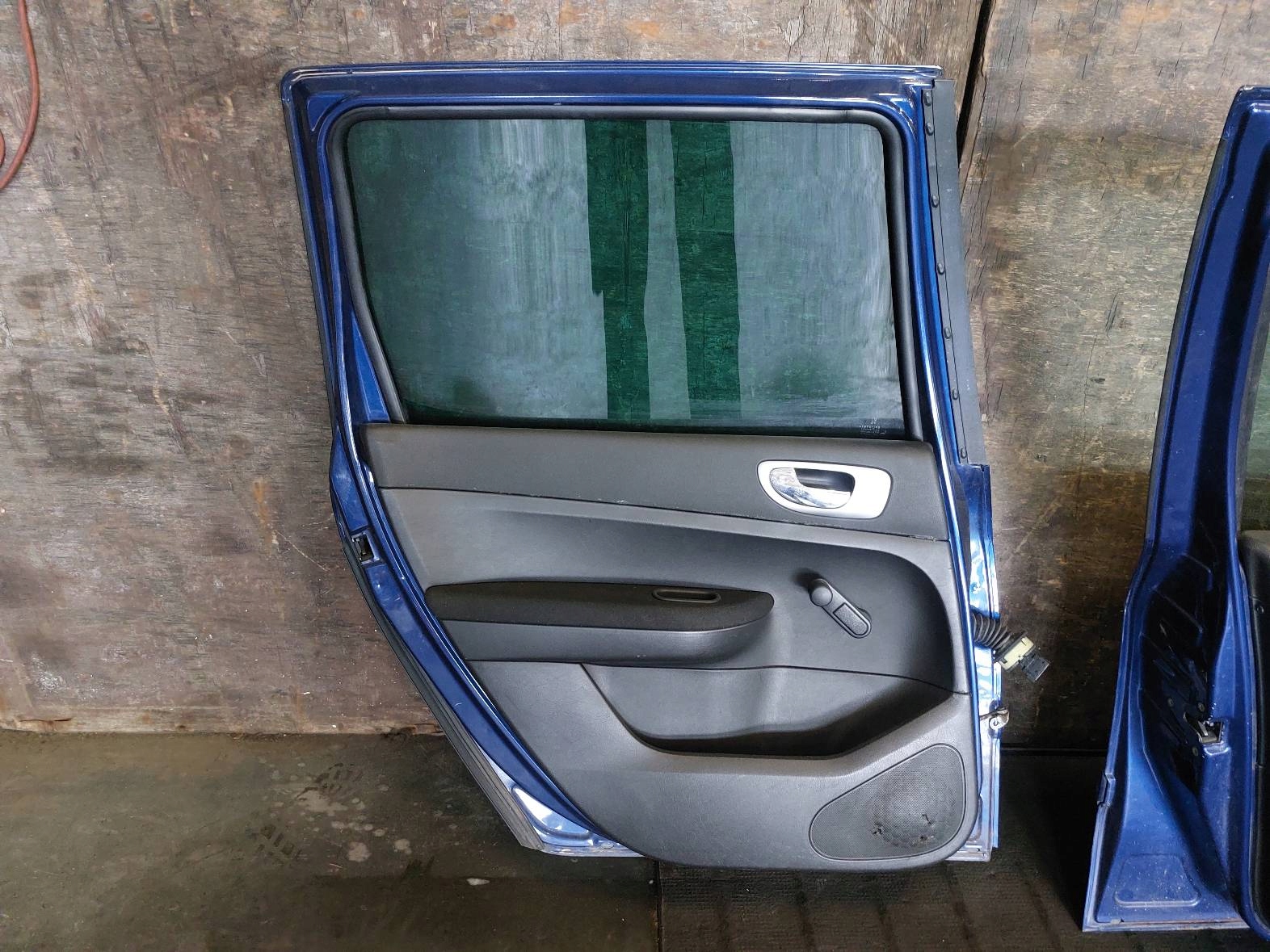door complete left front + left rear part PEUGEOT 307 and EGED