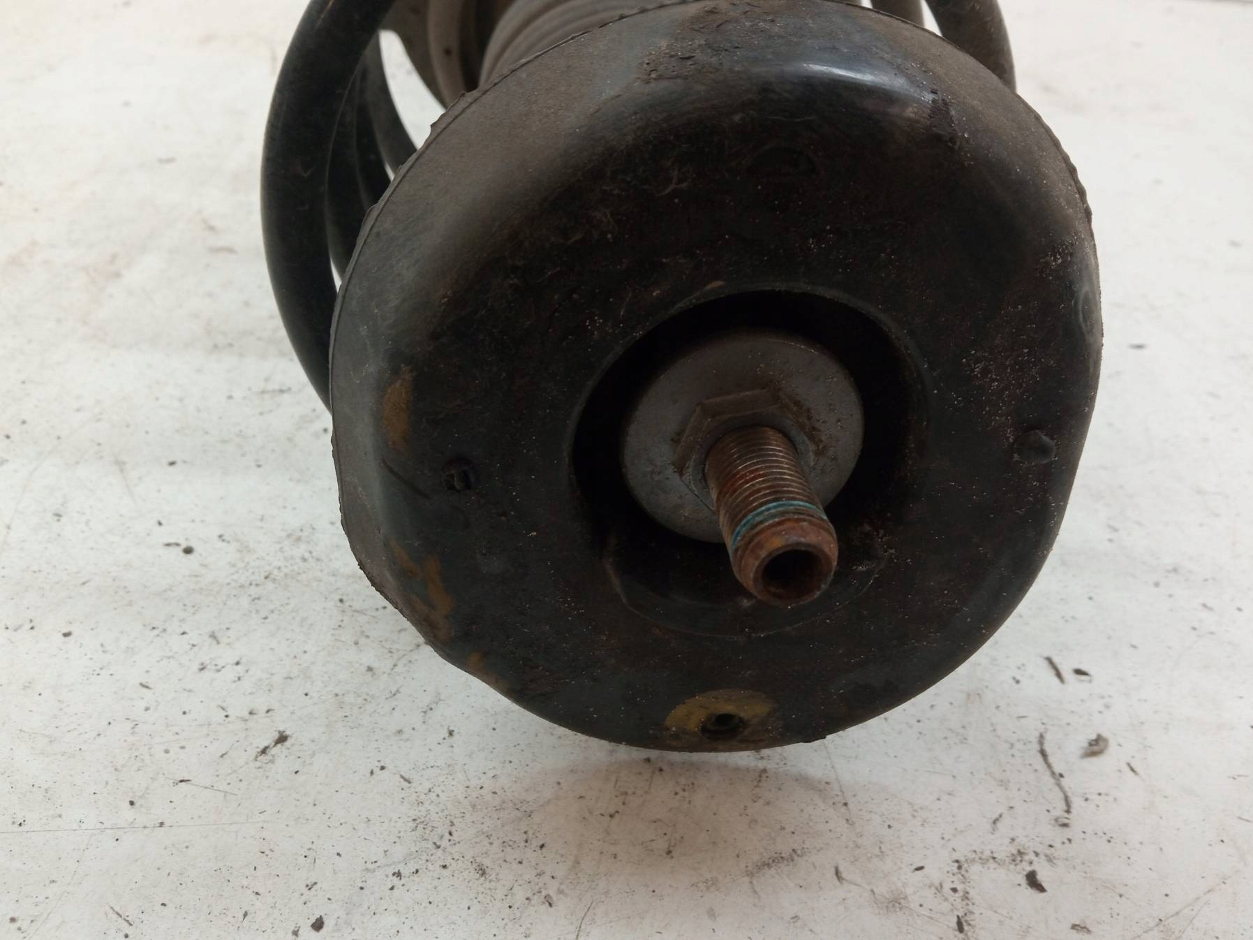shock absorber left front 1.2 B 9811371280 Citroen C3 III (2016-2024)