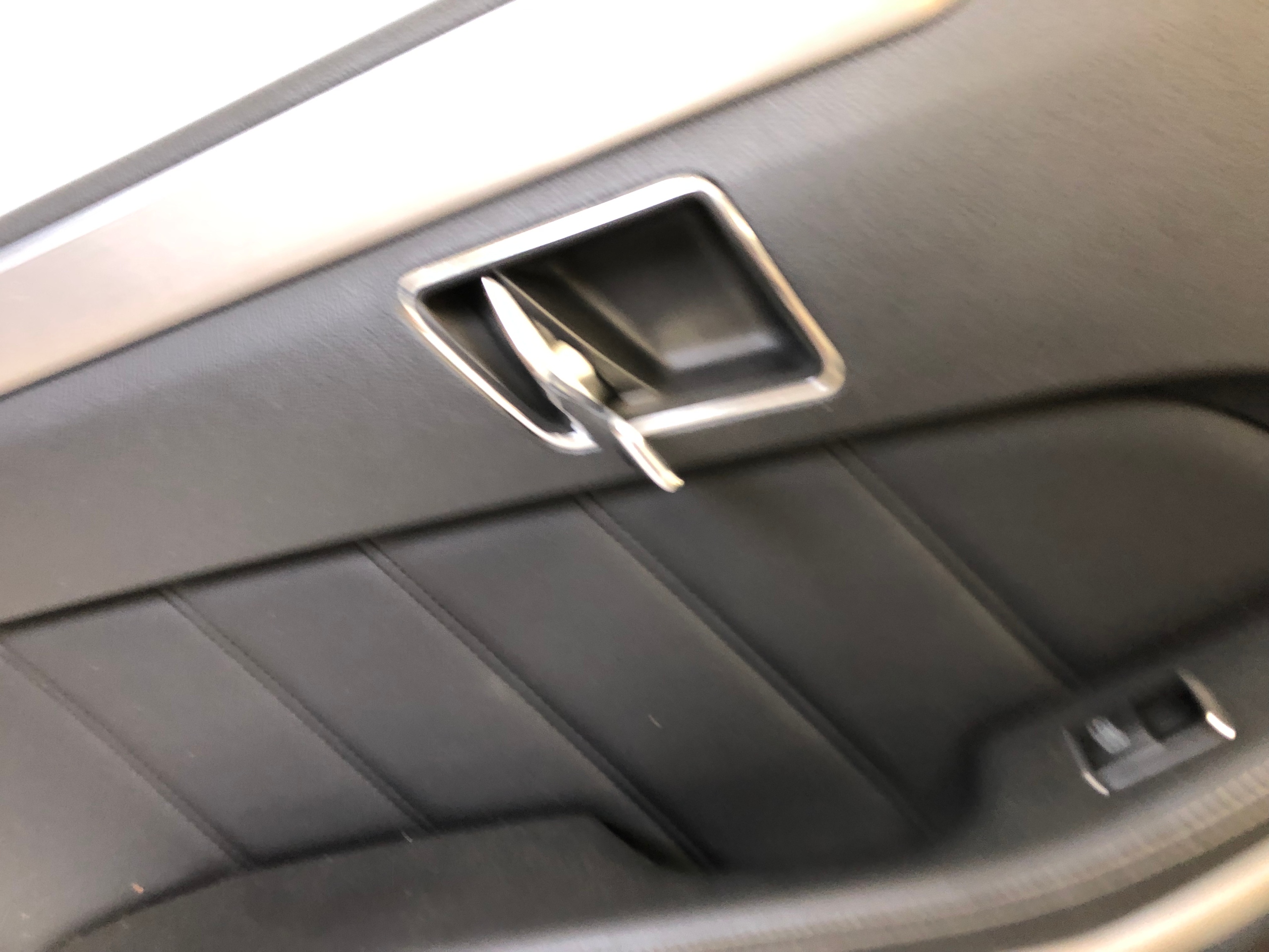 MERCEDES E W212 sedan side door left rear part
