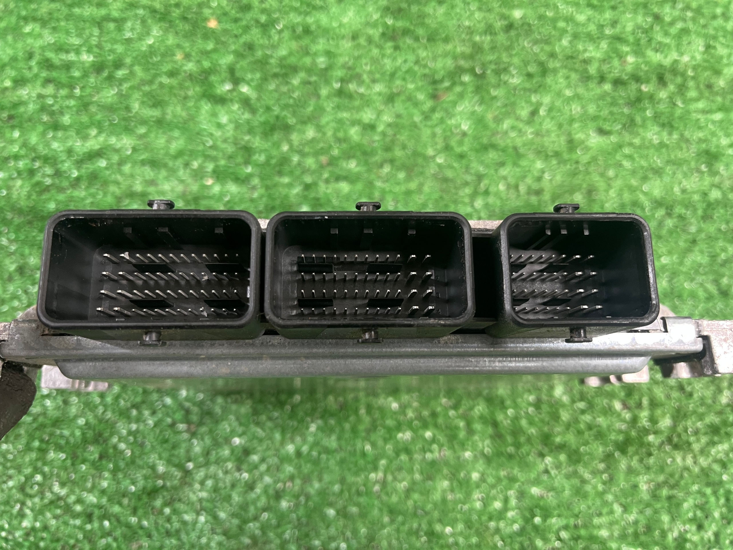 computer of the engine control unit FORD MONDEO MK 4 7G91-12A650-YH