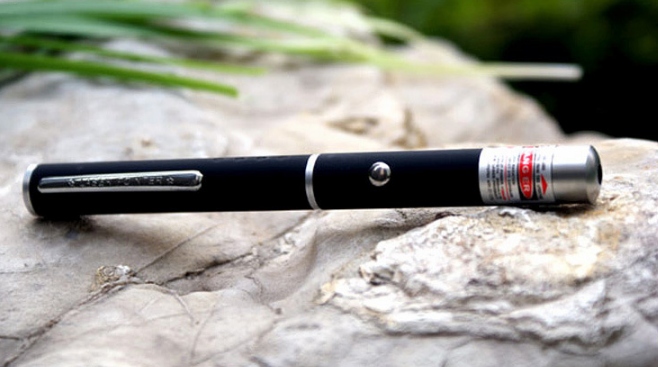 WSKAŹNIK LASEROWY ZIELONY DO PREZENTACJI MOCNY LINIA ZABAWKA DLA KOTA EAN (GTIN) 5905764682330