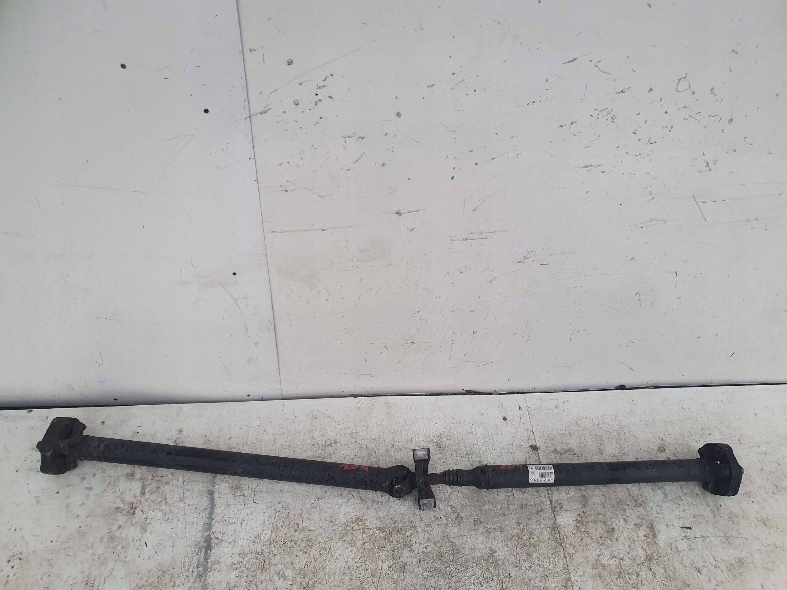 Мерседес в 213 2.0 CDI приводной вал A2130700