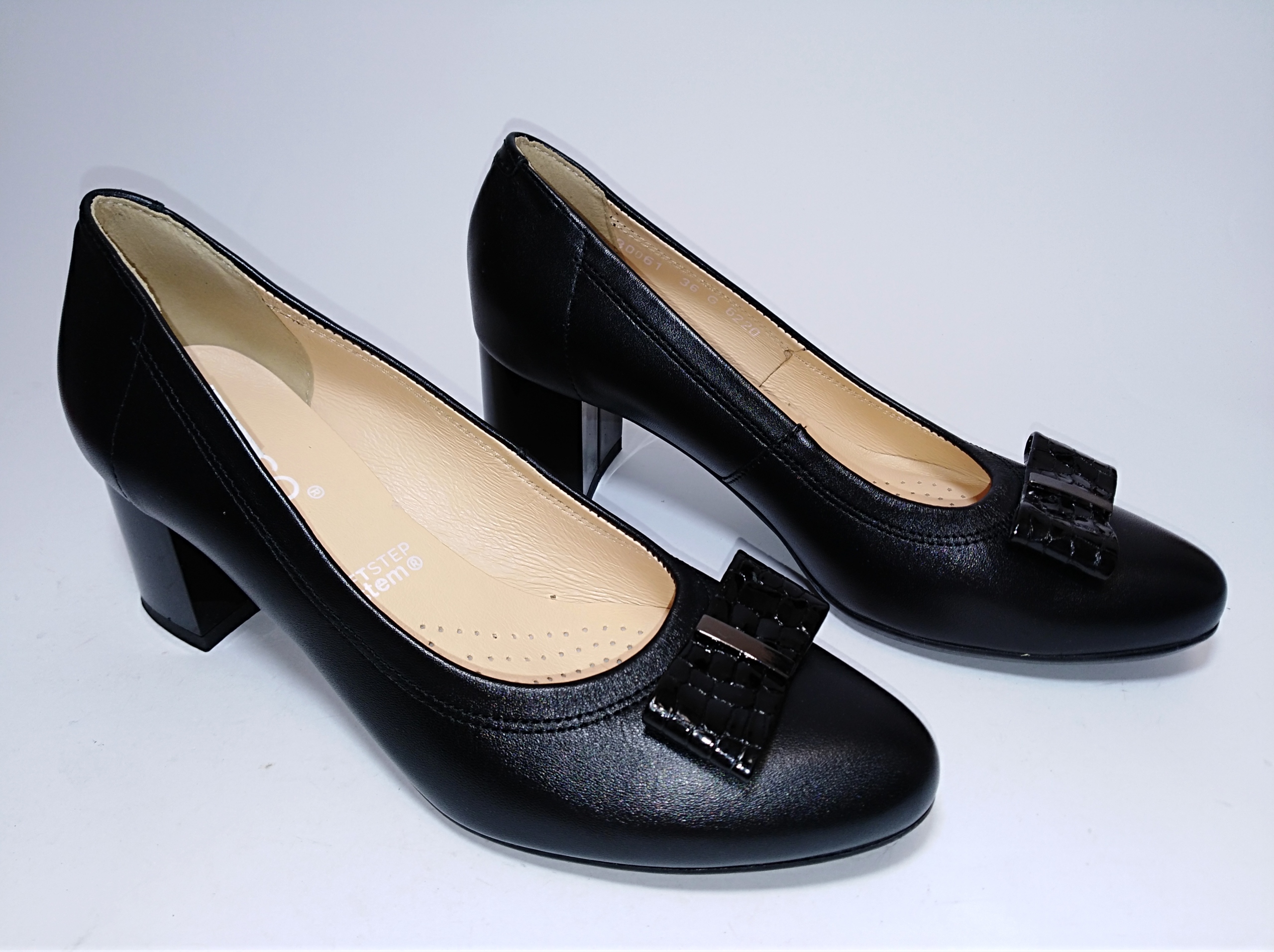 Kožené lodičky Bioeco byARKA 6220 Černé r39