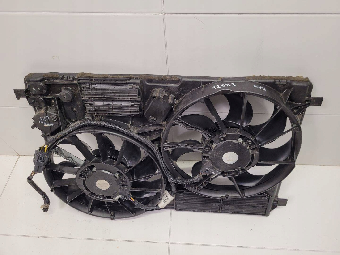 ventilátor chladiče Ford Kuga 2 2016 EJ73-8C607-AG
