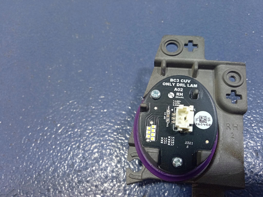 Hyundai BAYON Конвертер света led правая