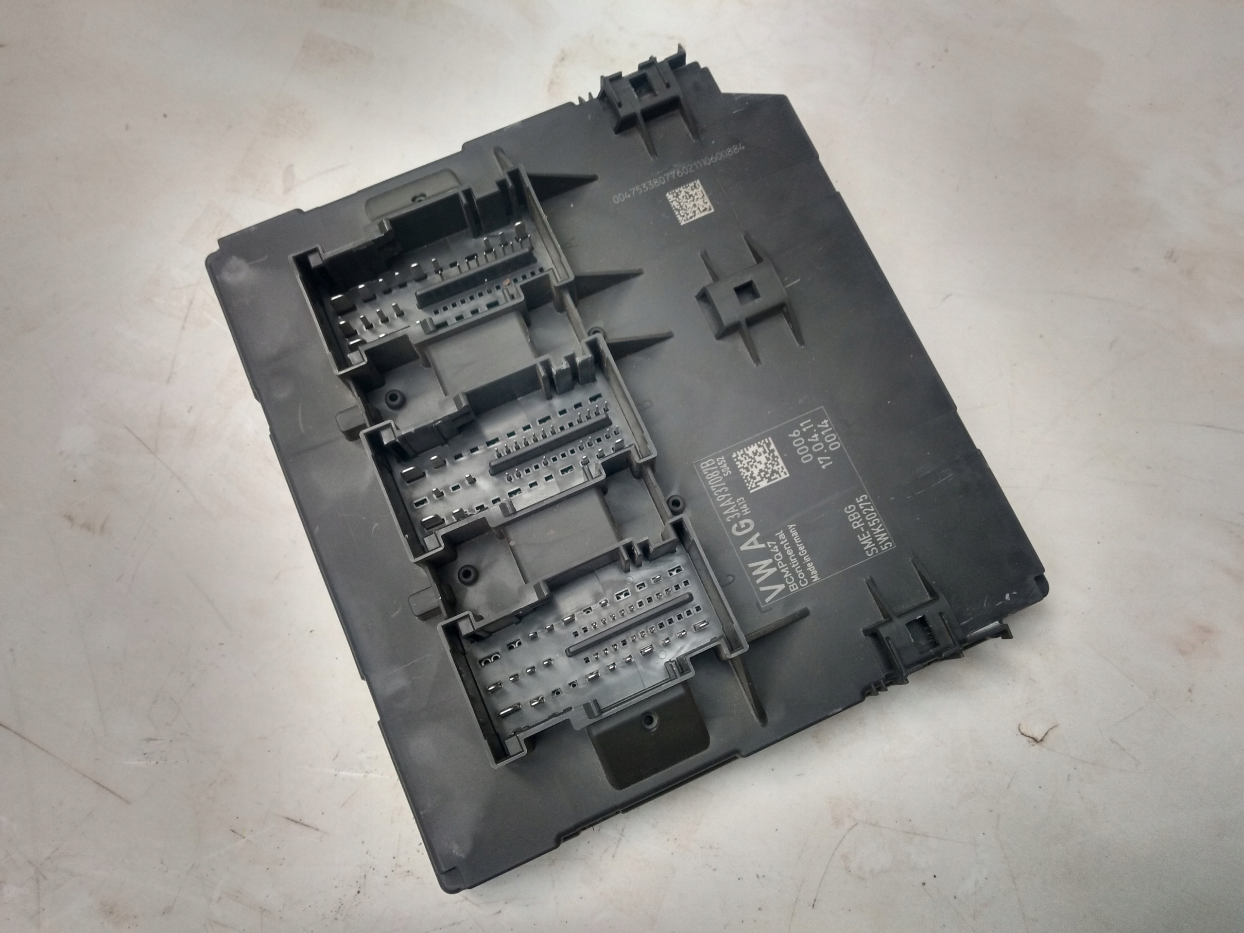 VW PASSAT B7 TSI - moduł sterownik BCM Producent części Volkswagen OE