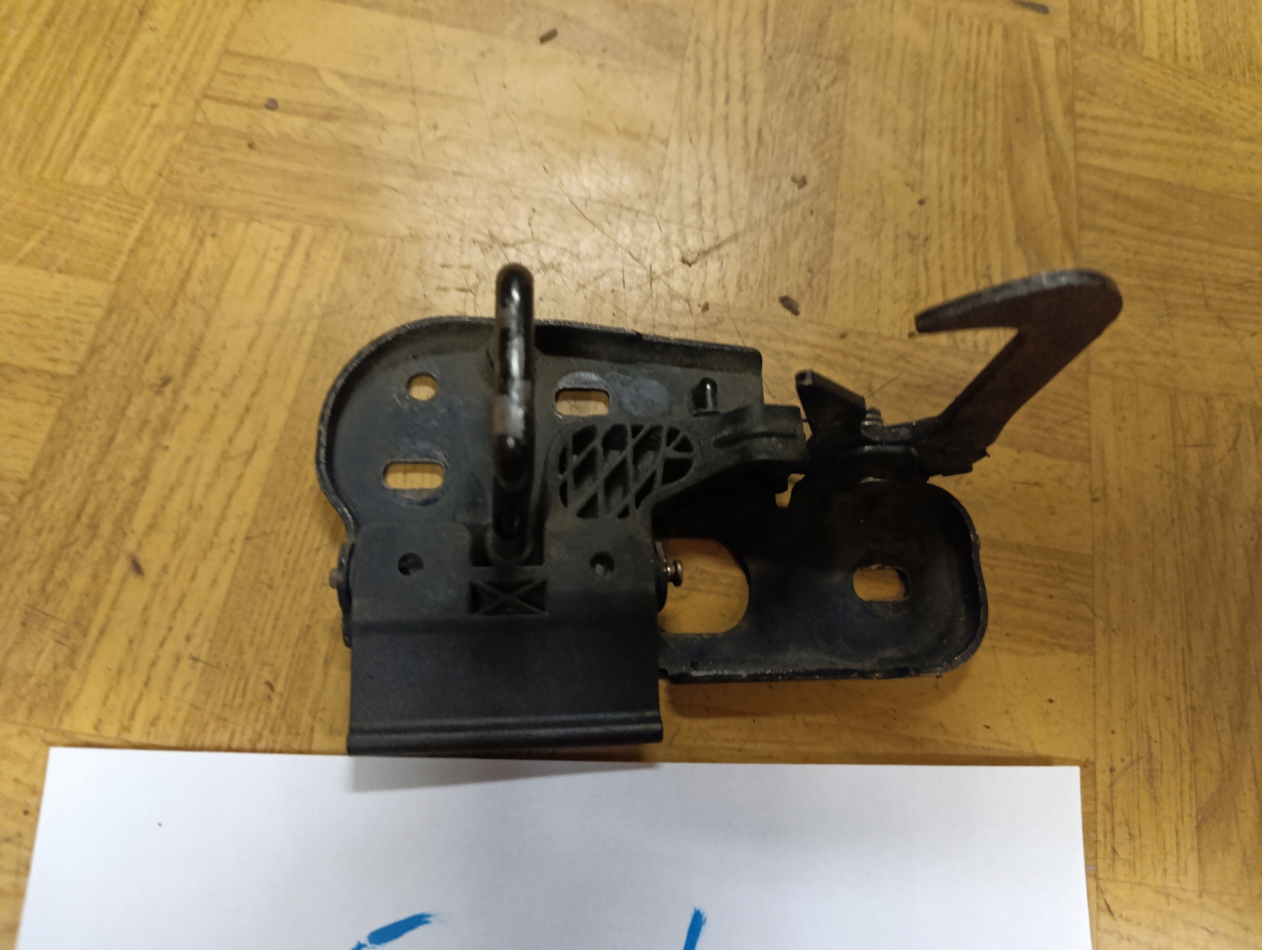 RYGIEL bonnet latch lock VOLKSWAGEN PASSAT B6 3C0823480
