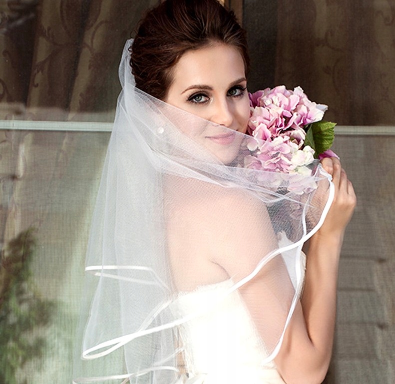 WELON ŚLUBNY BIAŁY PODWÓJNY 80 CM Z LAMÓWKA W4 Długość całkowita 80 cm